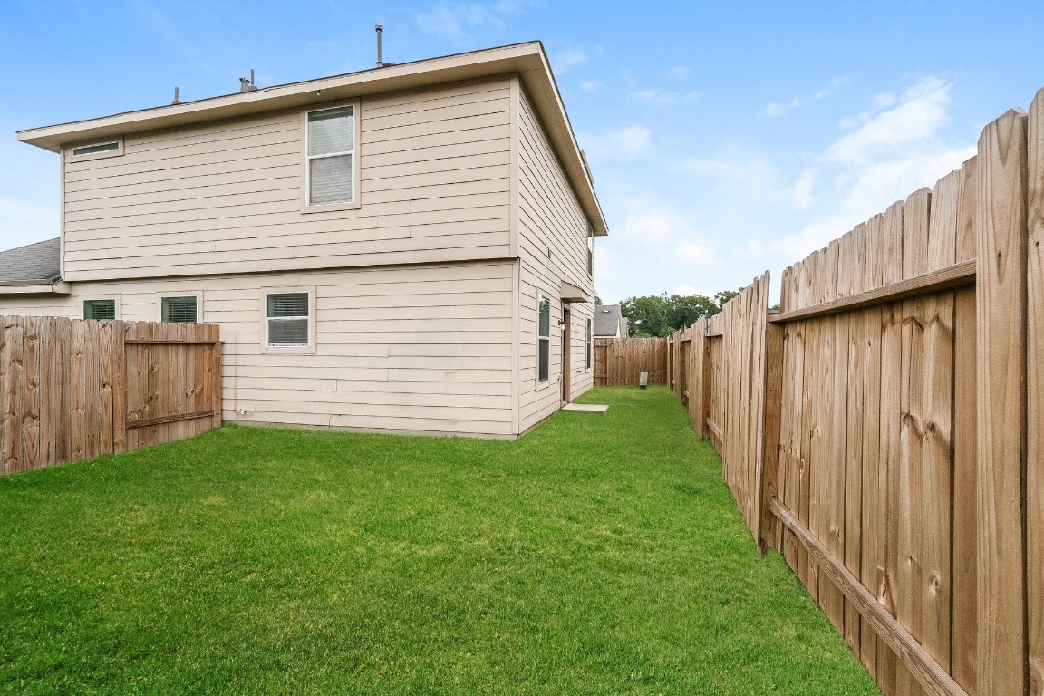 2410 High Island Way Property Photo 3
