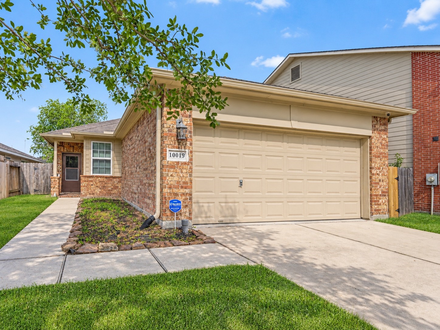 10019 Meadow Mill Forest Lane Property Photo 1