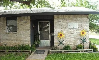 511 Merrill St Property Photo 3