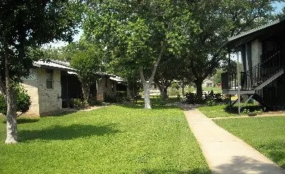 511 Merrill St Property Photo 5