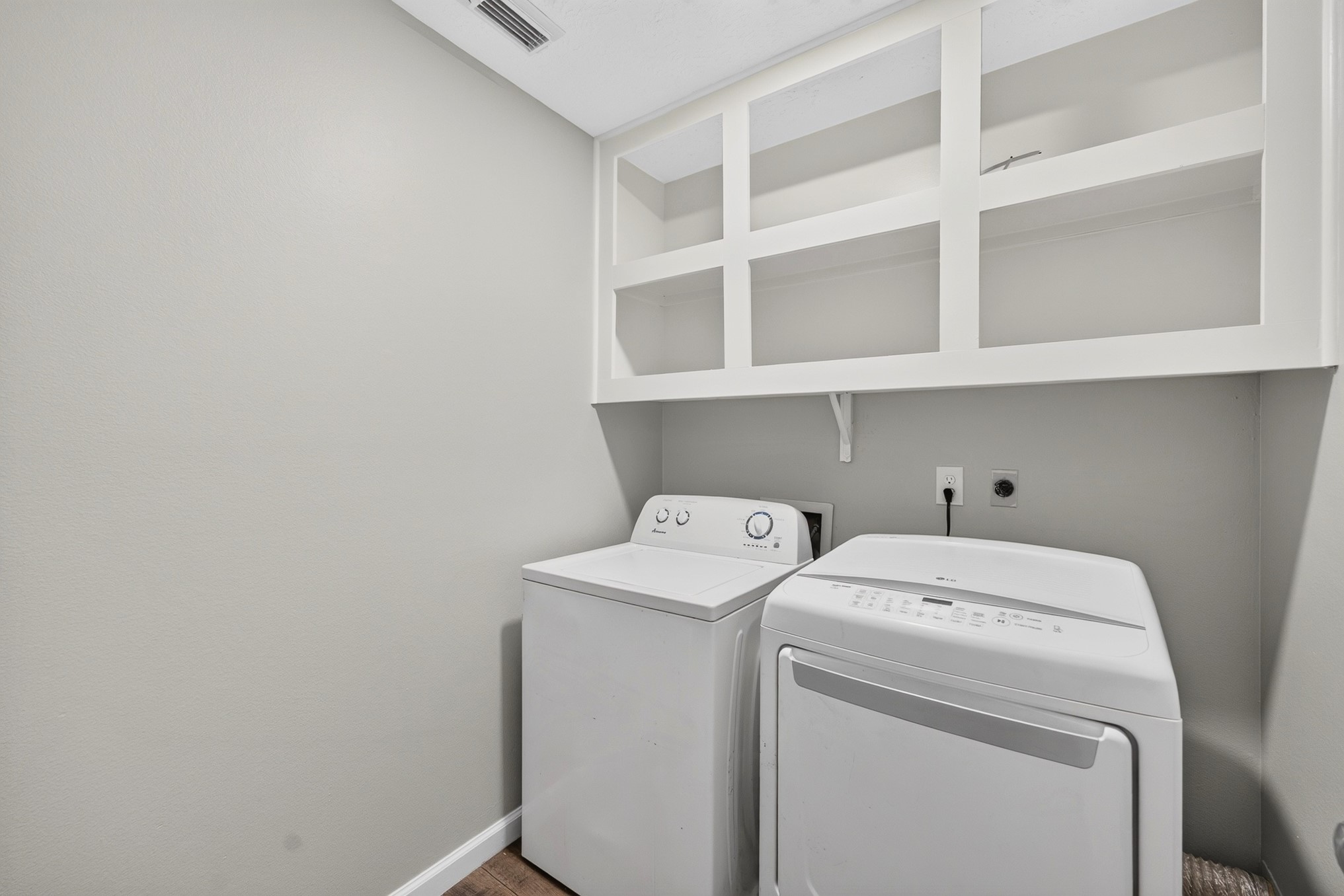 2218 Pincher Creek Drive Property Photo 27