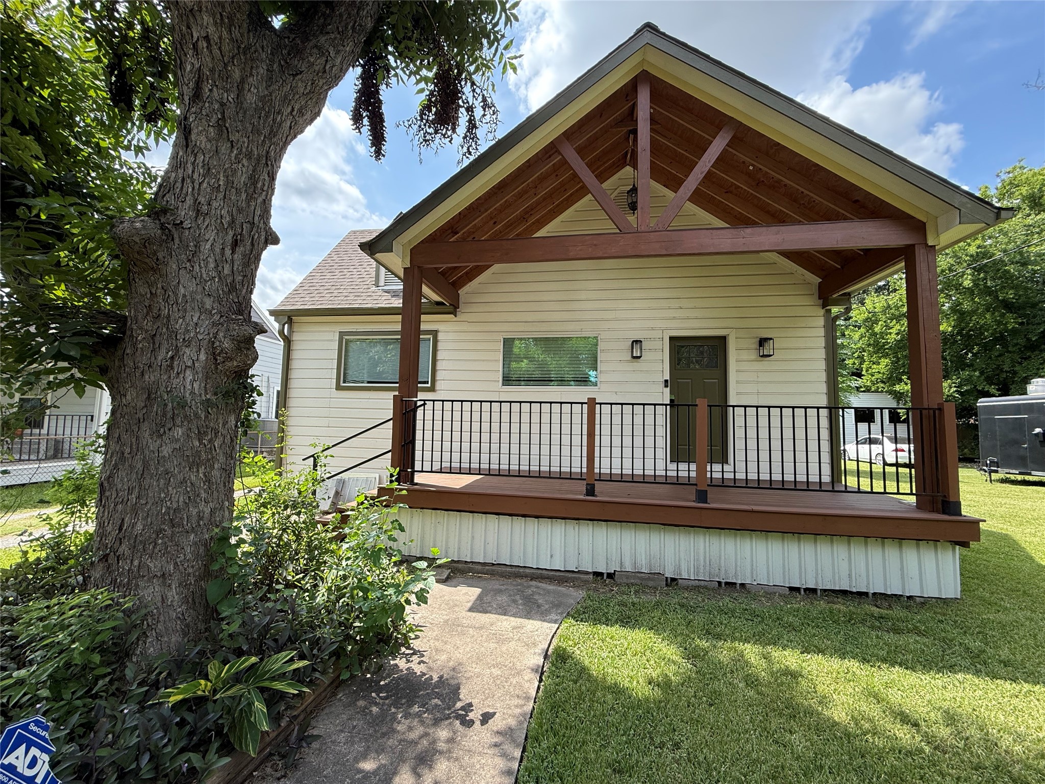 7144 Kernel Street Property Photo 1