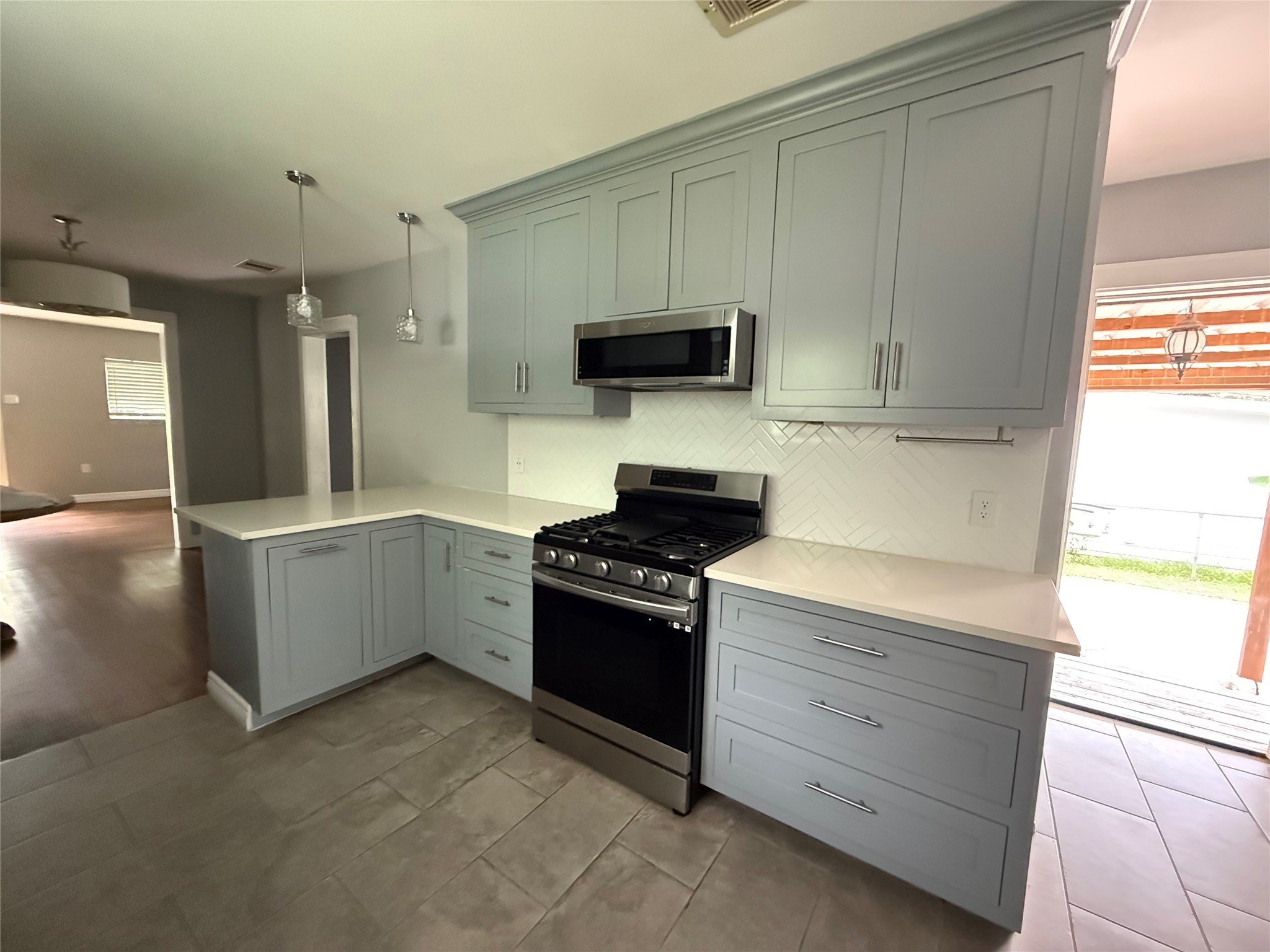 7144 Kernel Street Property Photo 4
