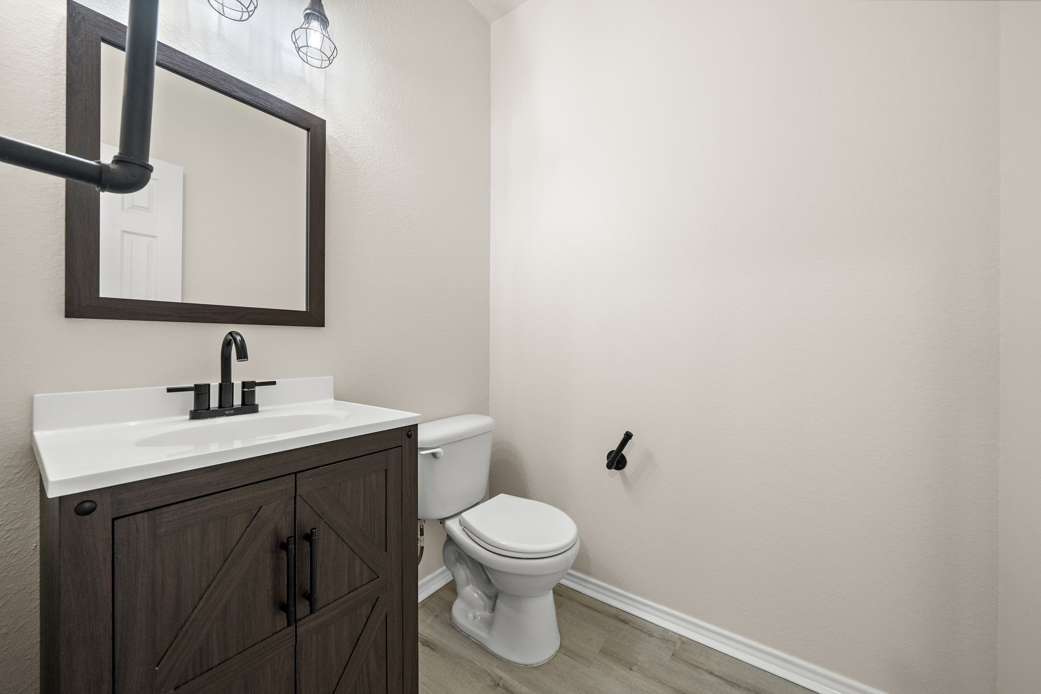 1418 S Maple Drive Property Photo 8