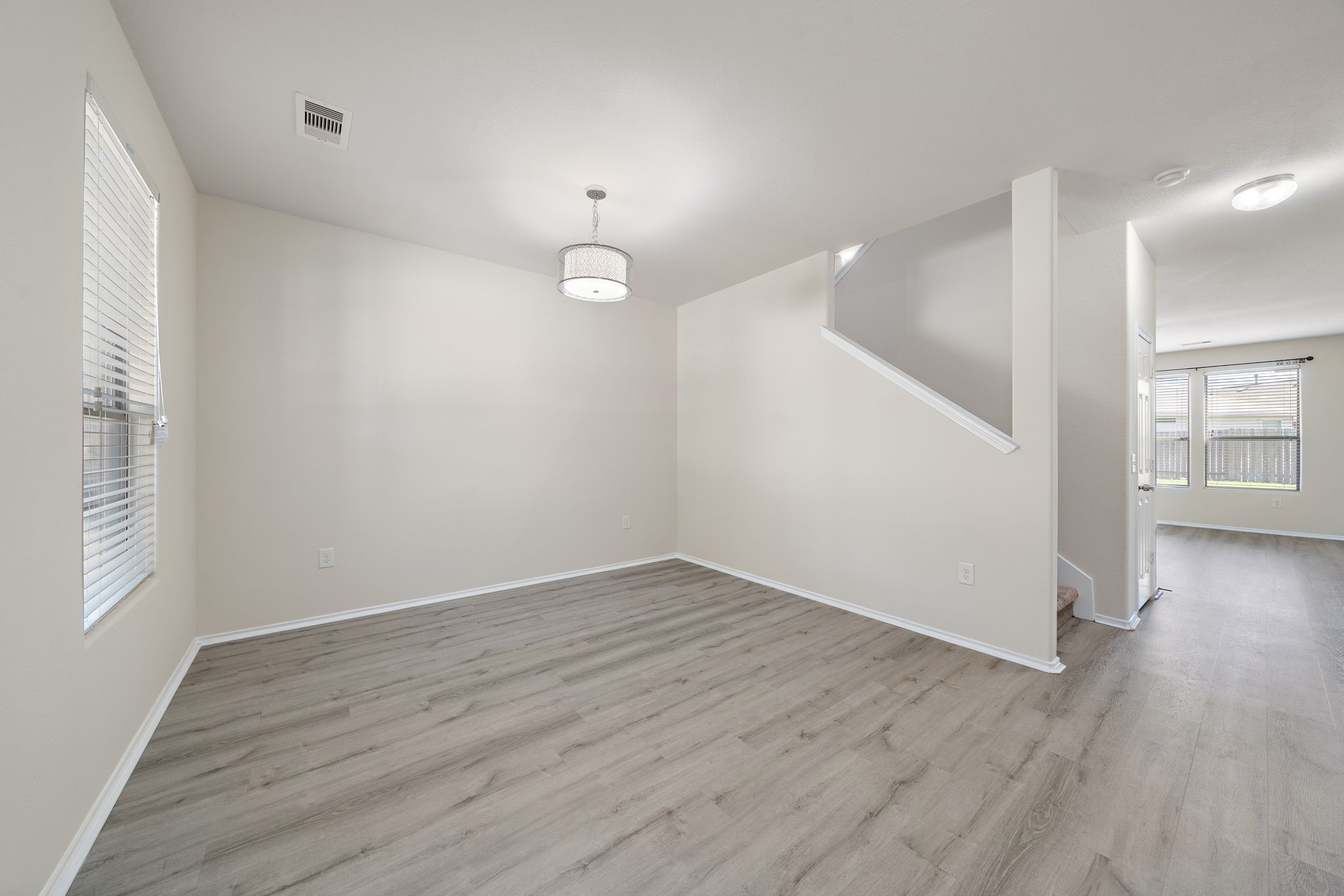 1418 S Maple Drive Property Photo 17