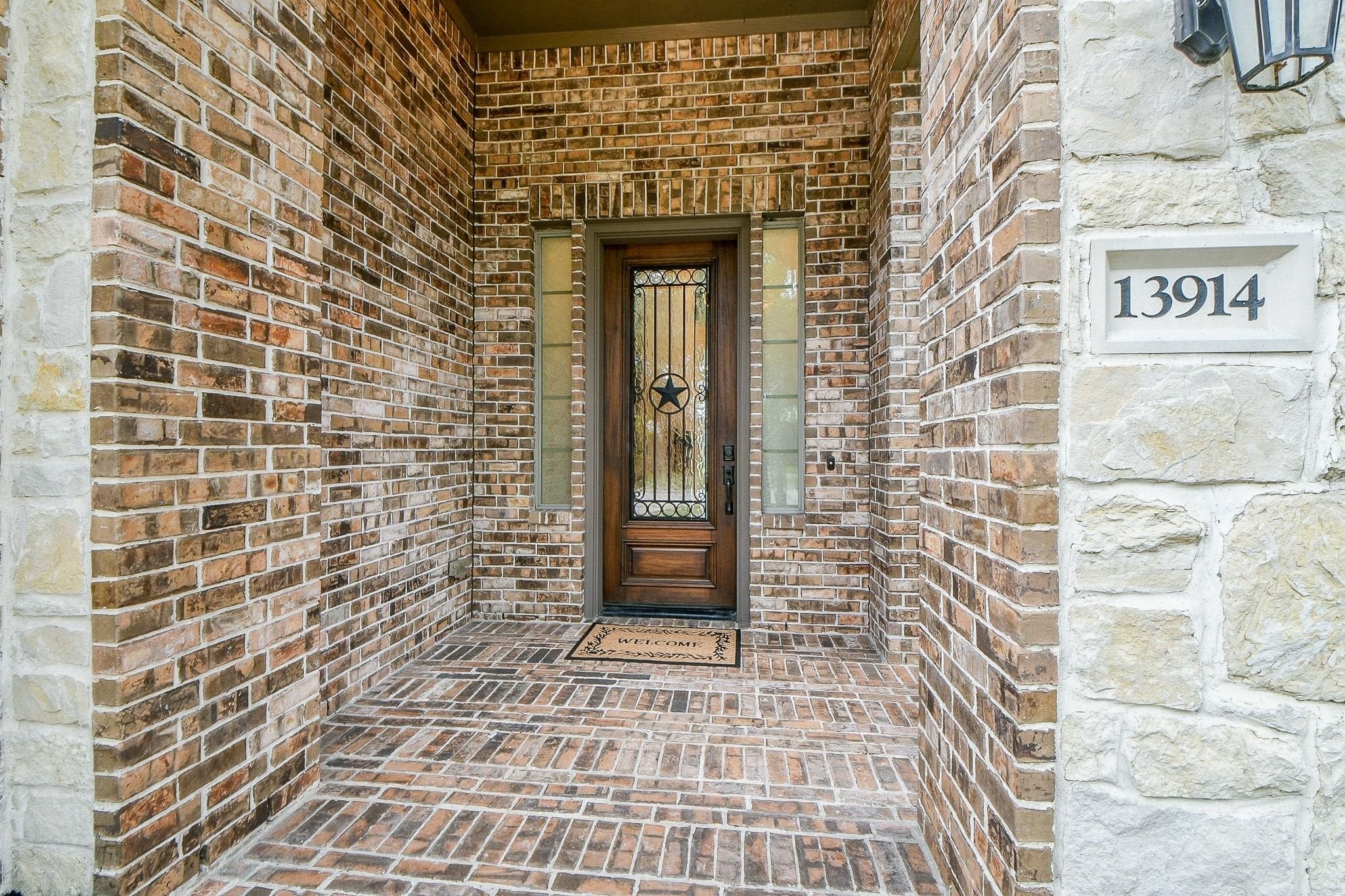 13914 Palmer Glen Lane W Property Photo 4