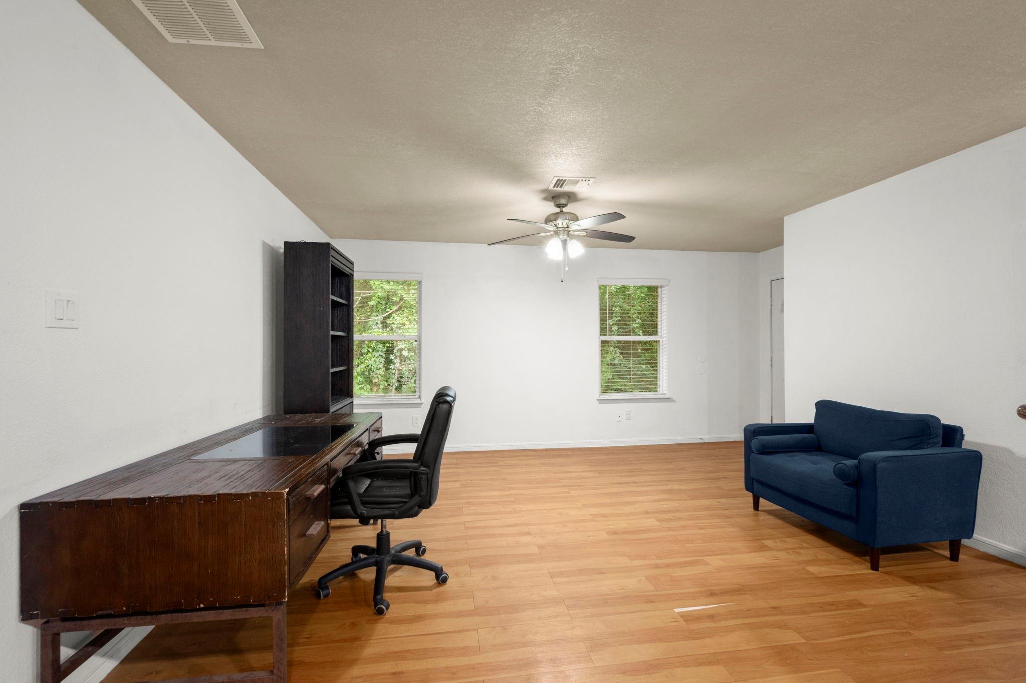 16803 Crestmont Property Photo 6