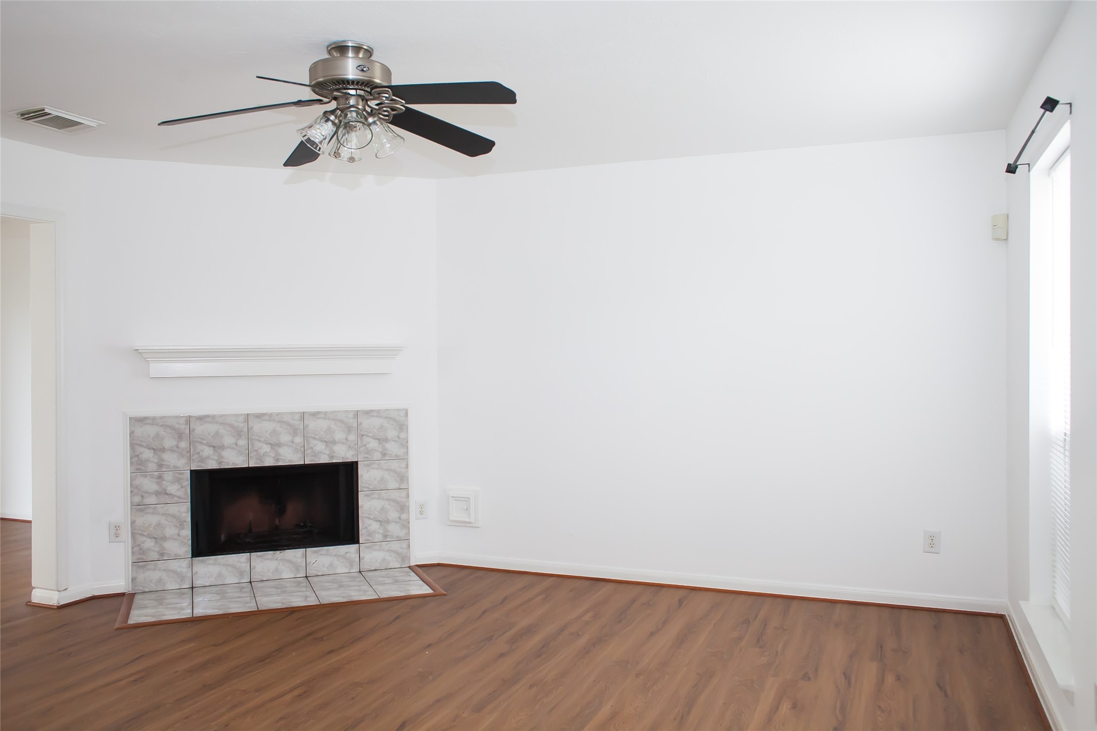 8910 Sage Place Property Photo 2