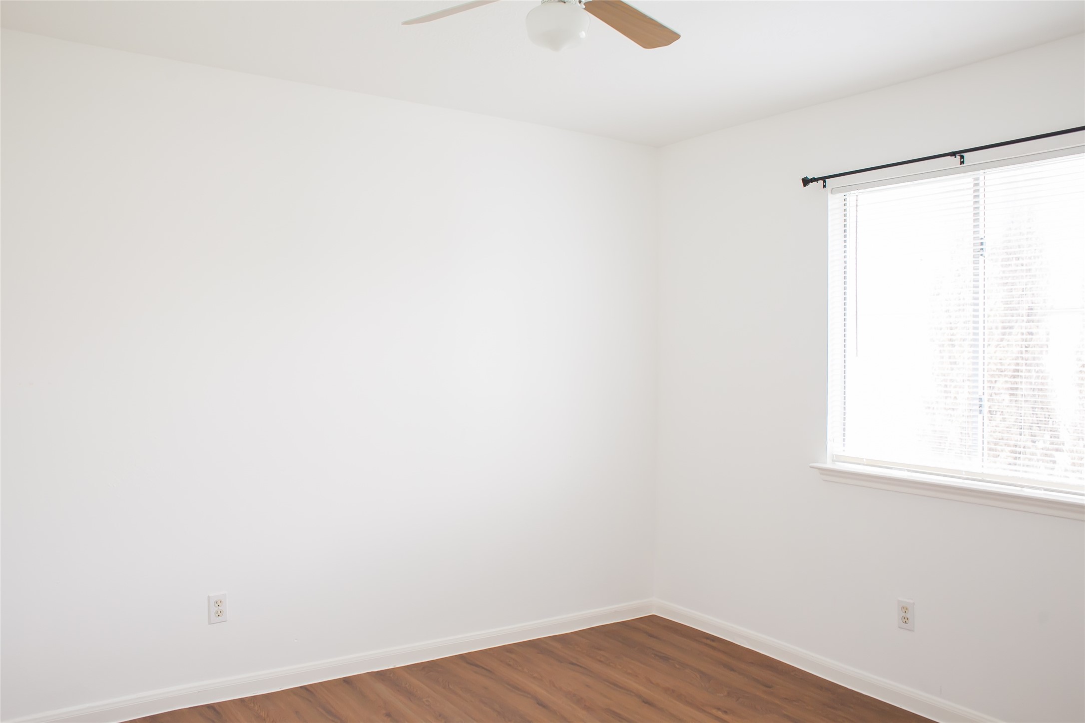 8910 Sage Place Property Photo 17