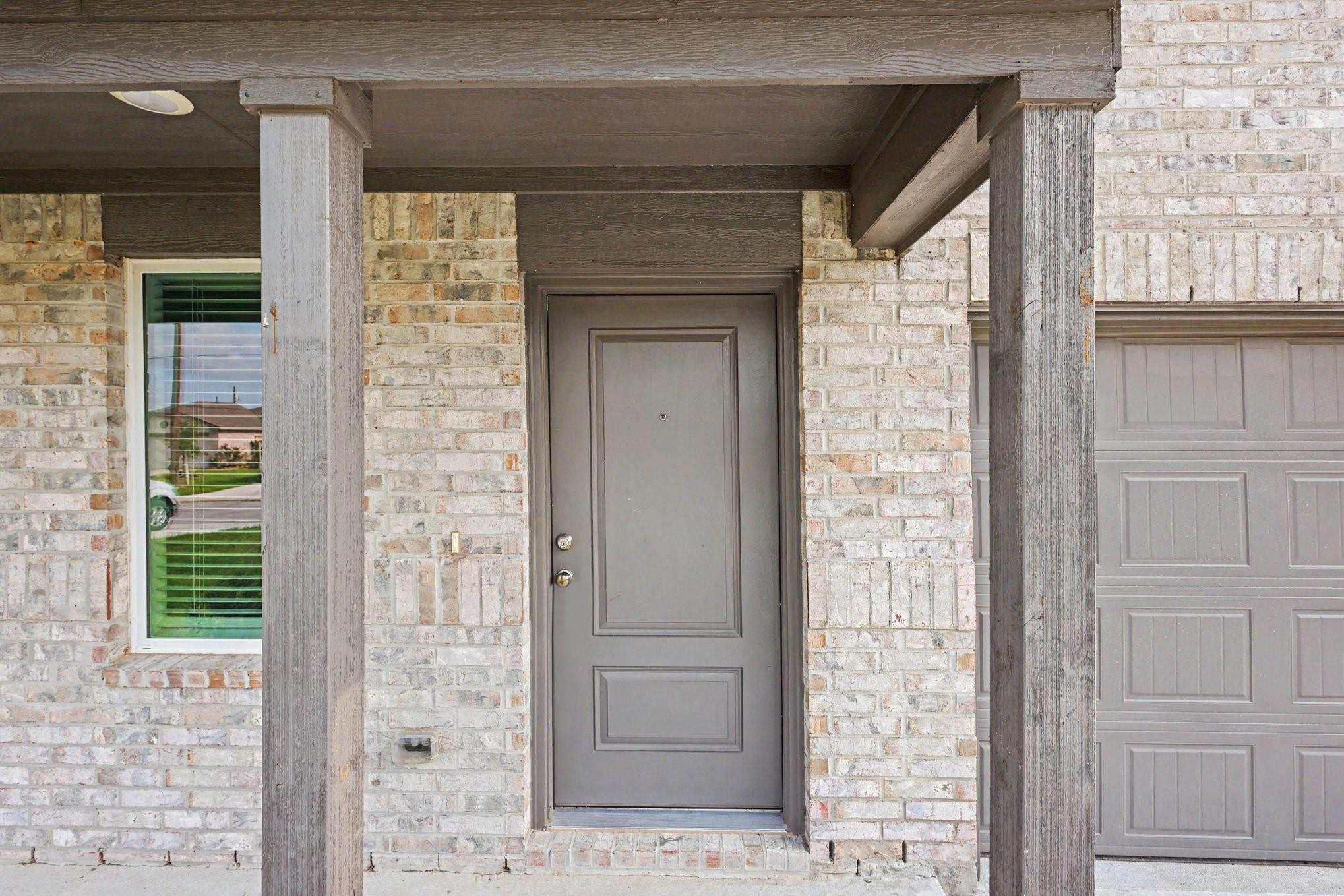 25687 Roy Rogers Court Property Photo 4