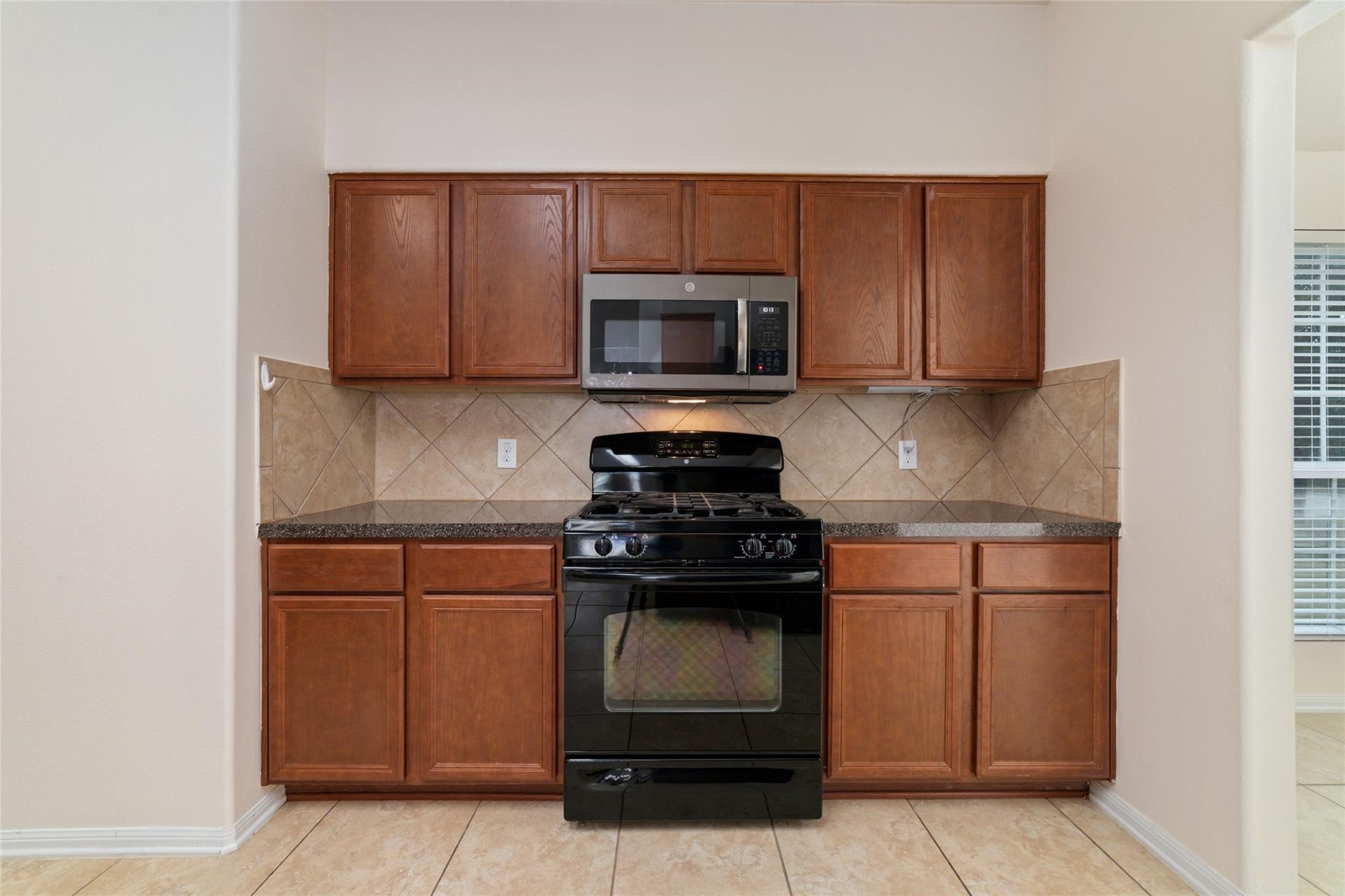 9531 Barr Spring Drive Property Photo 8