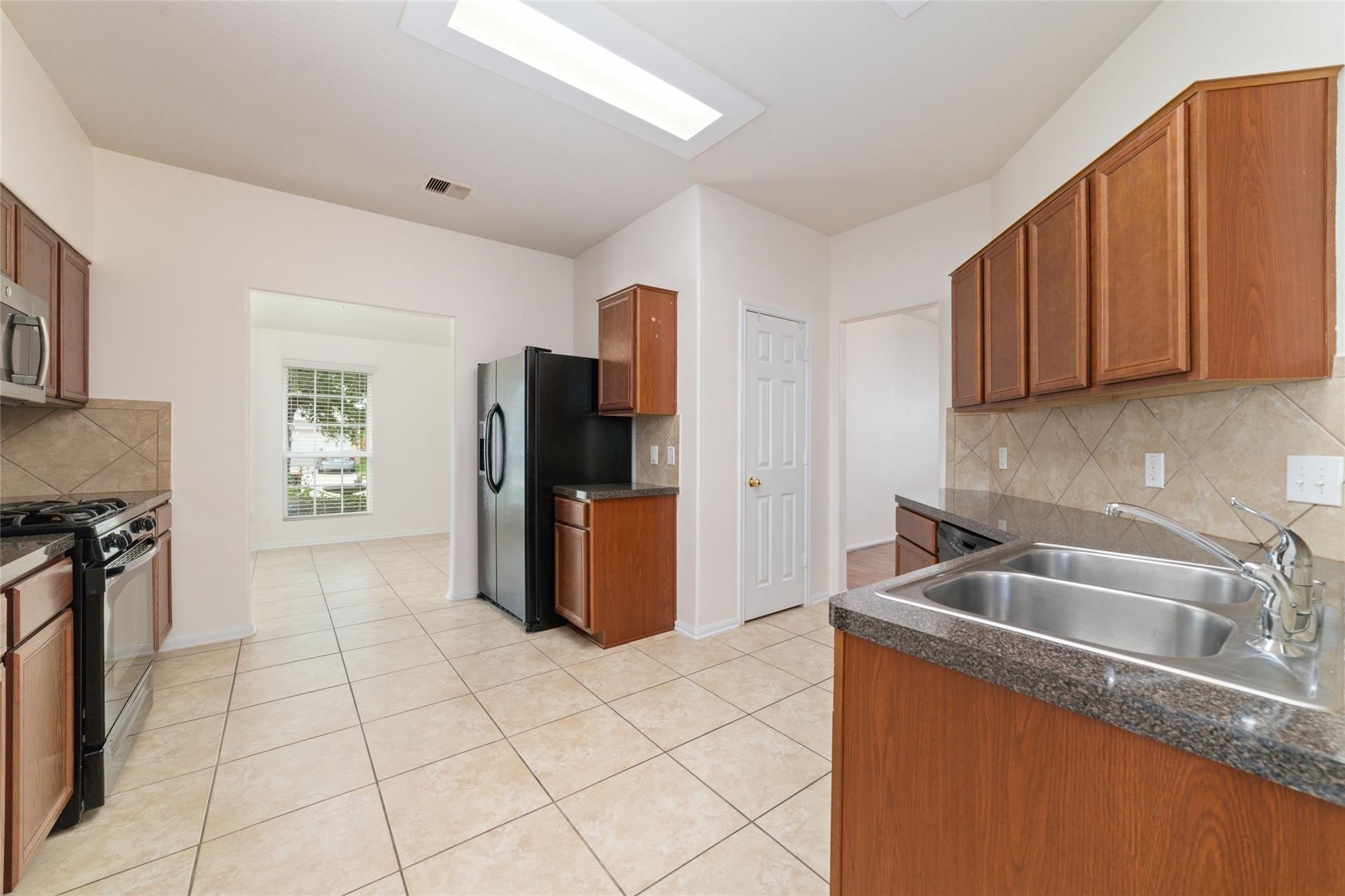 9531 Barr Spring Drive Property Photo 9