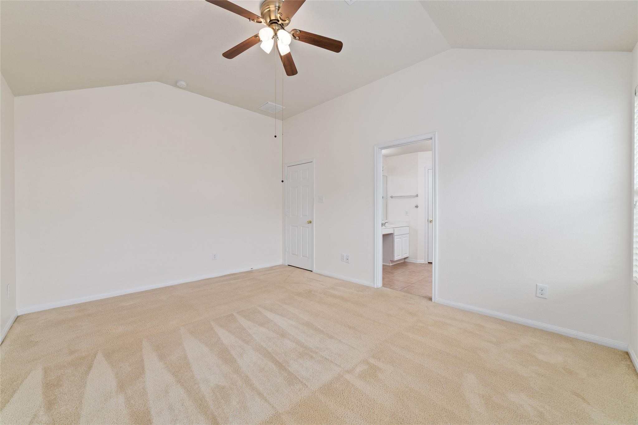 9531 Barr Spring Drive Property Photo 14