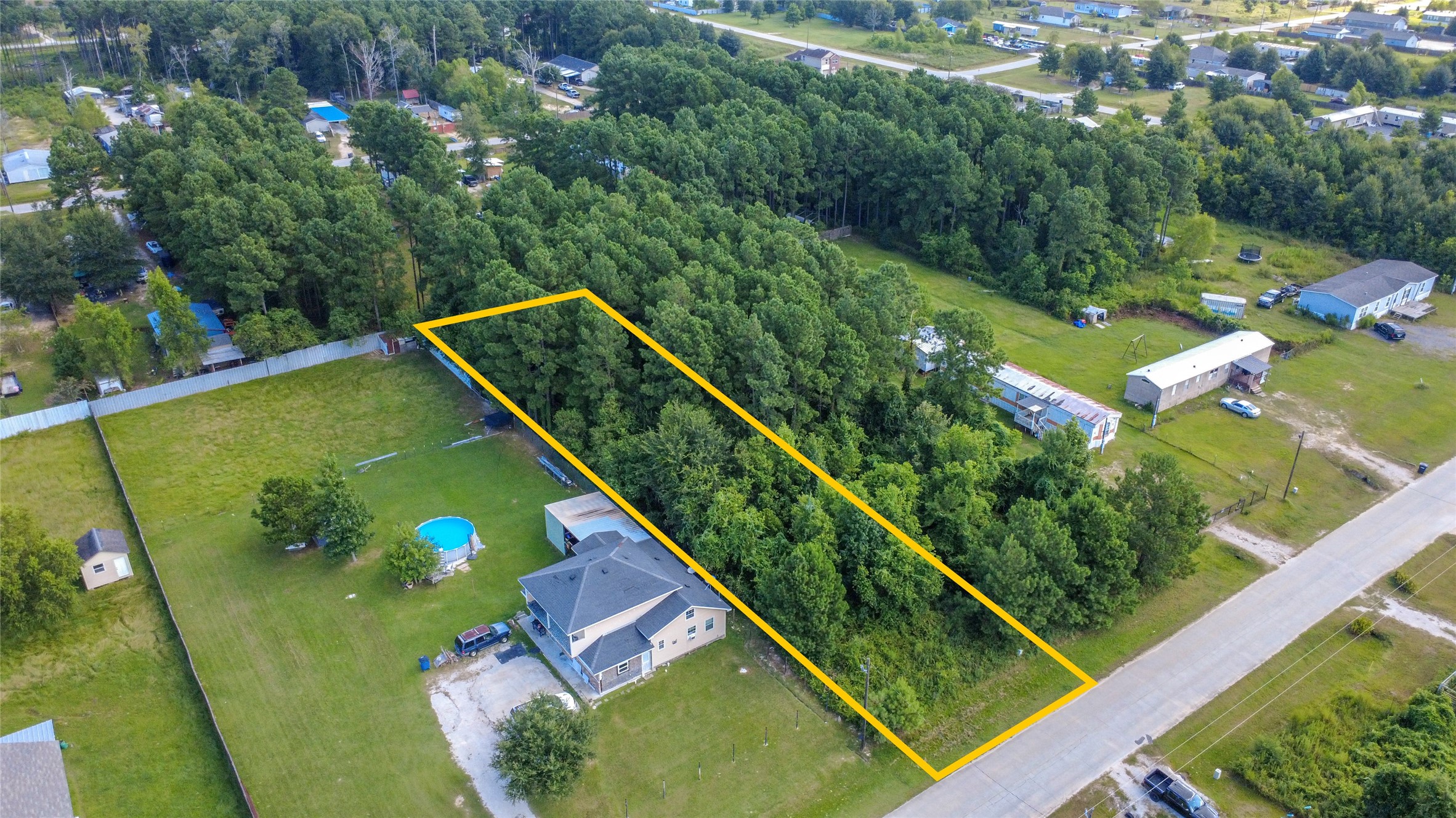 169 County Road 3560 Property Photo 12