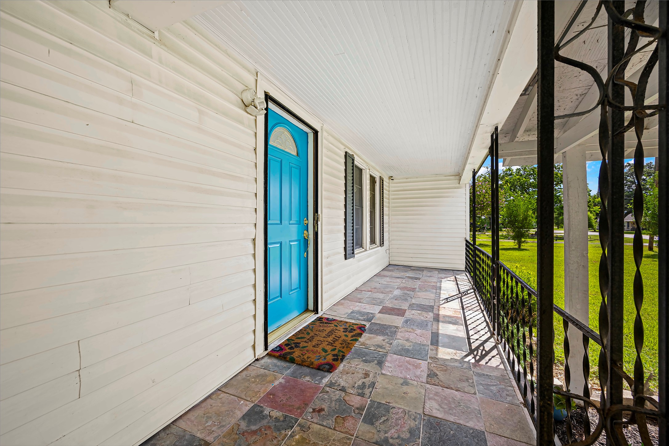 209 South Street Property Photo 5