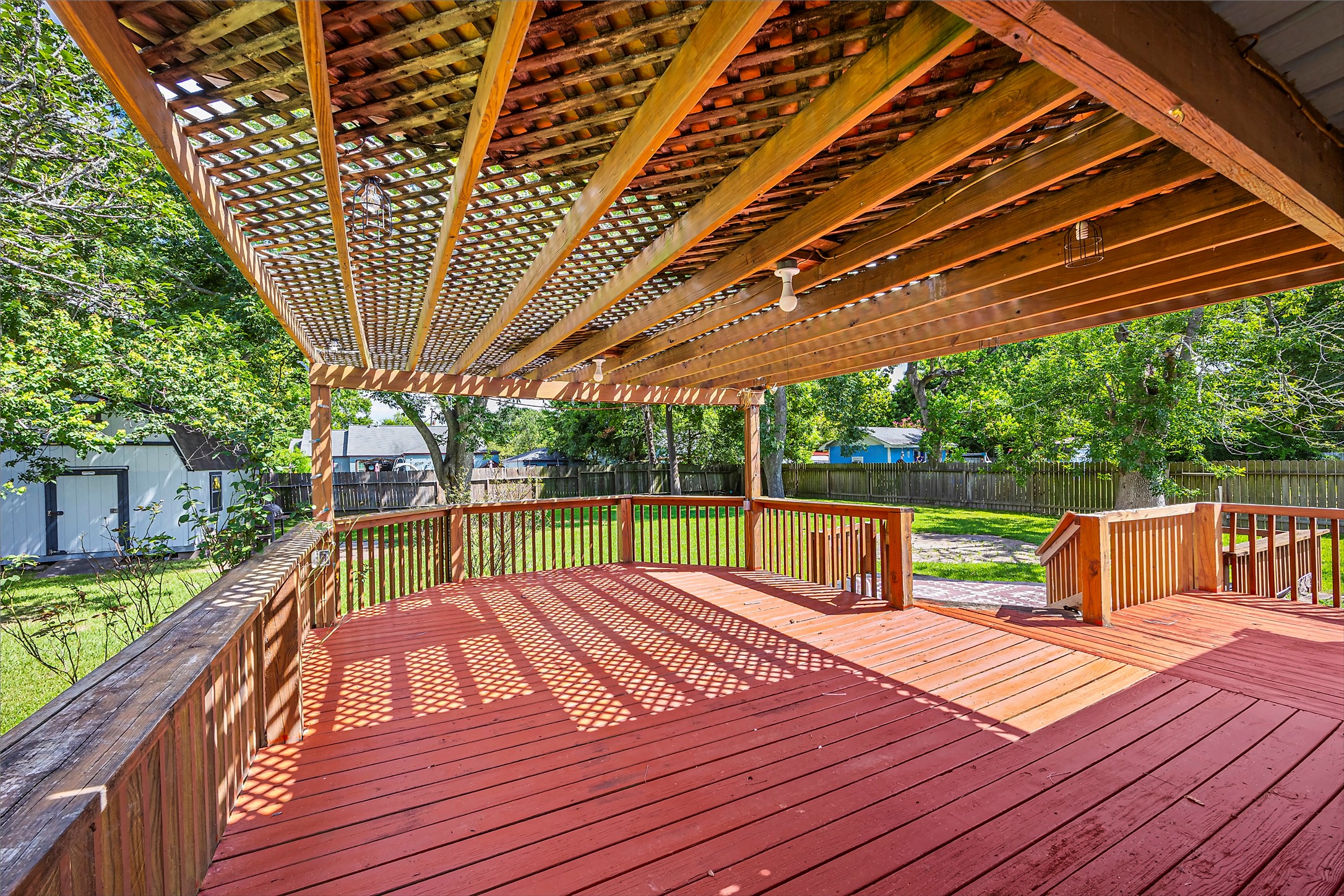 209 South Street Property Photo 18