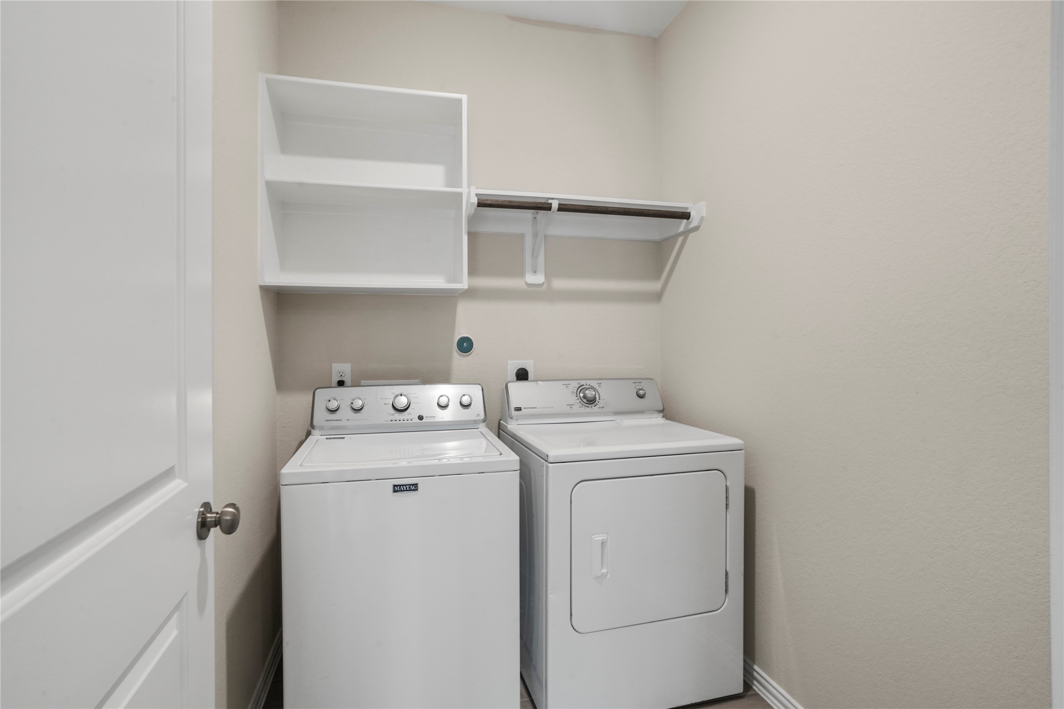 15218 Kickapoo Cavern Drive Property Photo 12