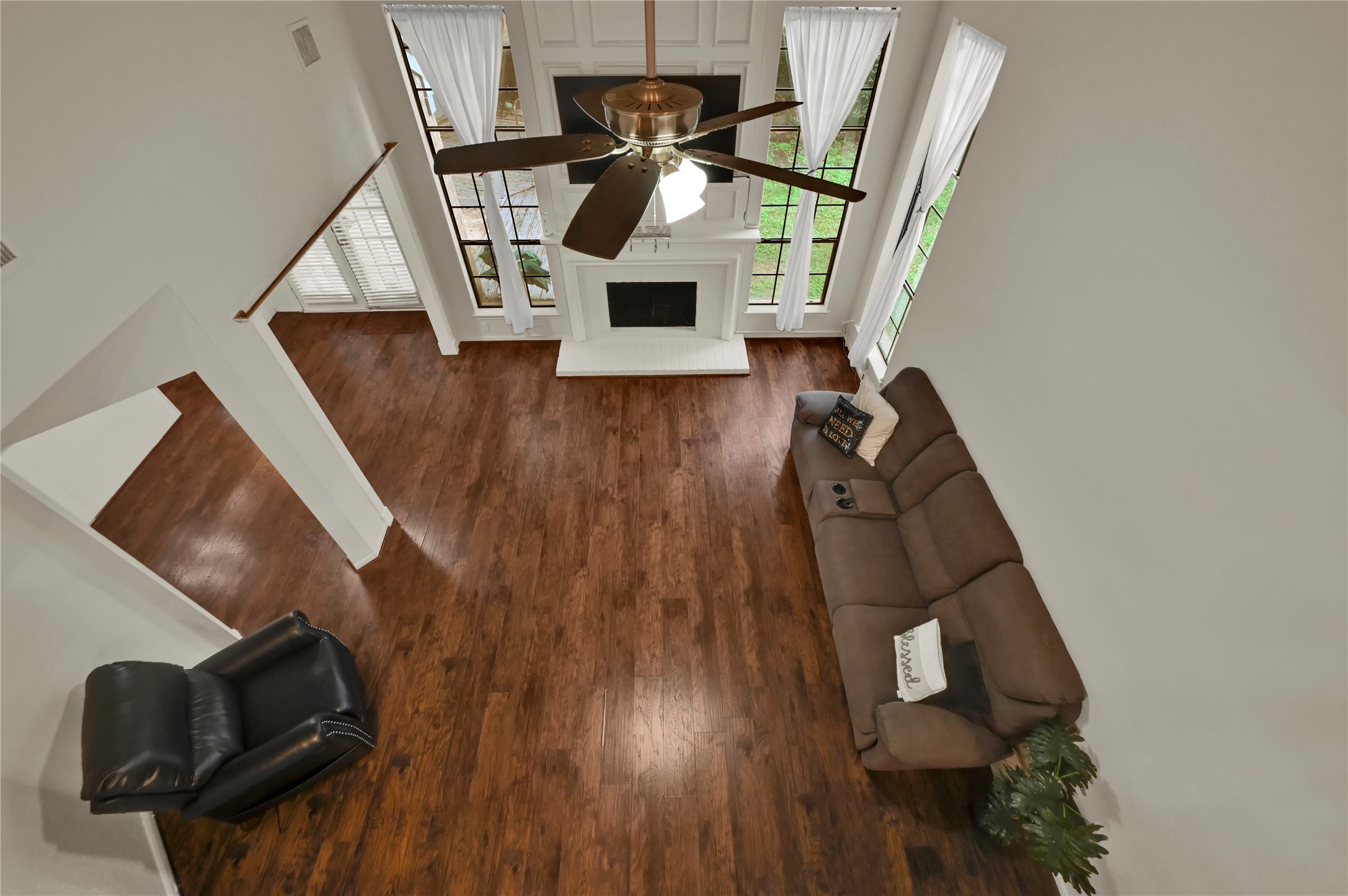 8911 Rocky Valley Drive Property Photo 5