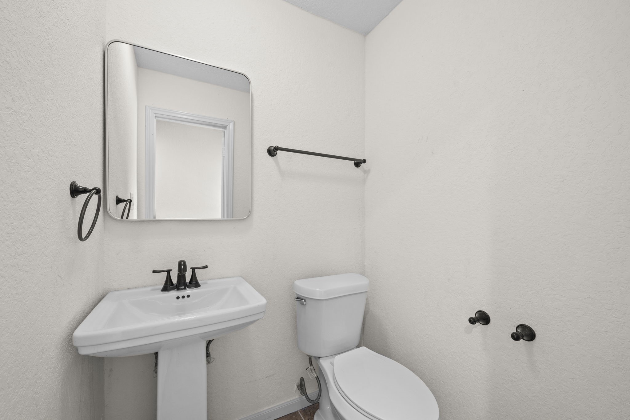 2821 Holman Street Property Photo 8