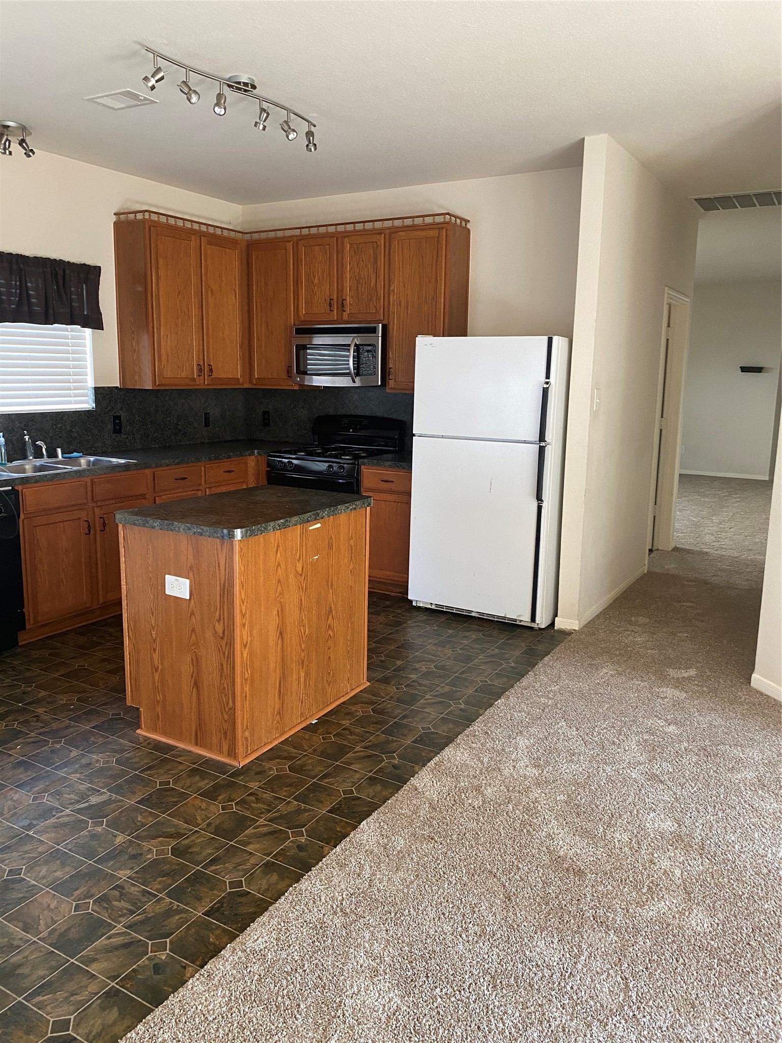 21822 Grassy Hill Lane Property Photo 6