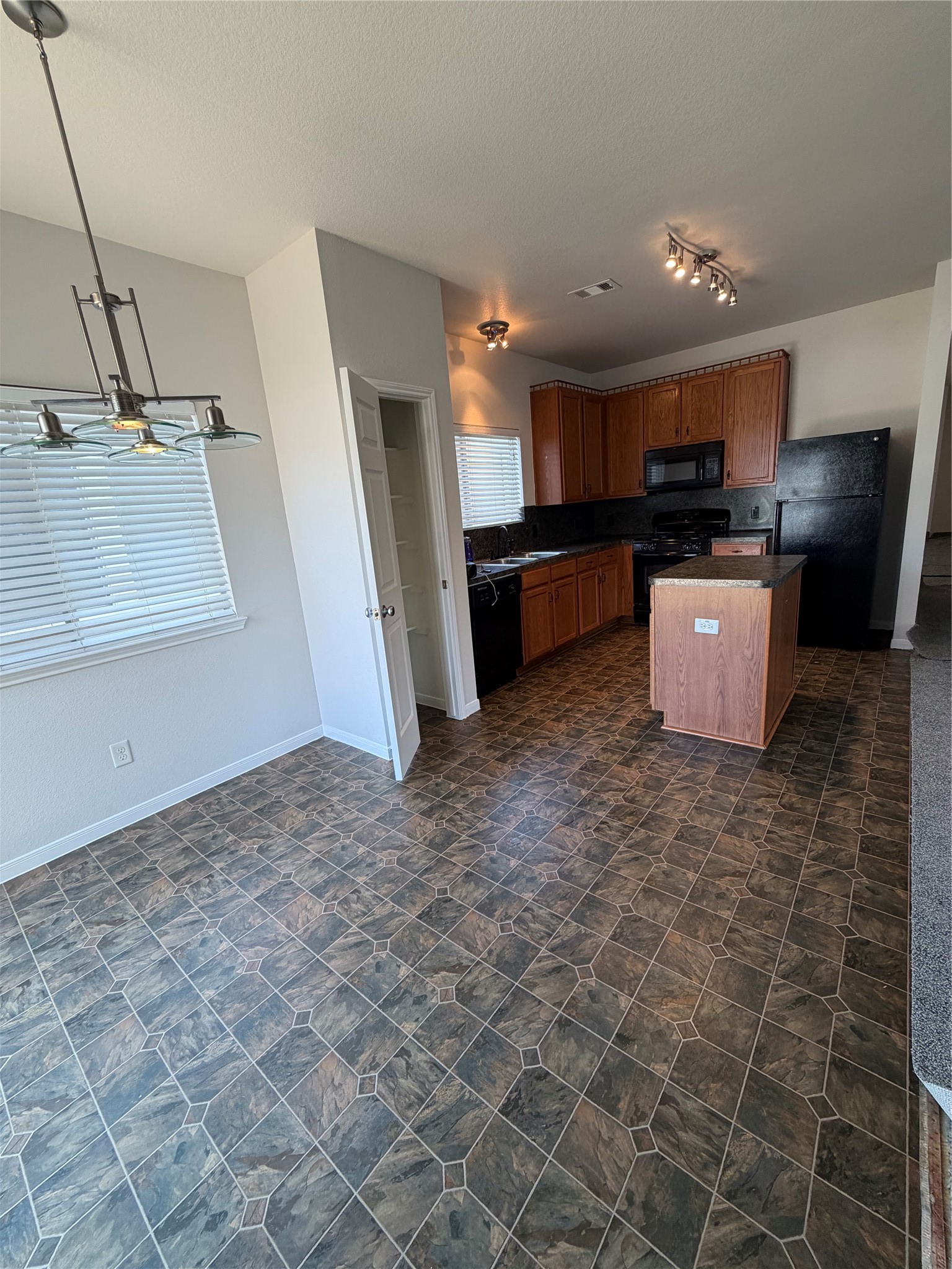 21822 Grassy Hill Lane Property Photo 13