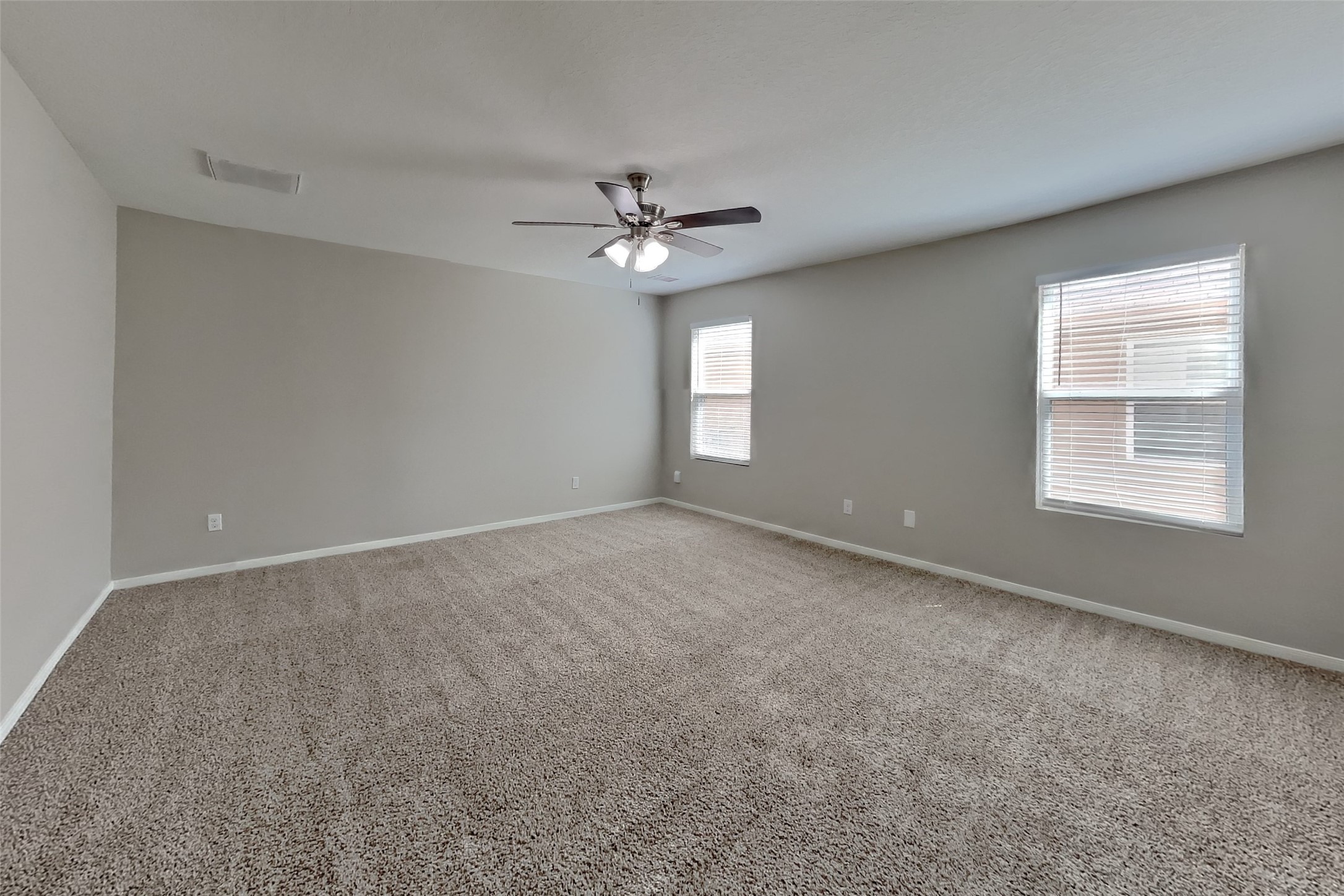 16802 Accolade Way Property Photo 7