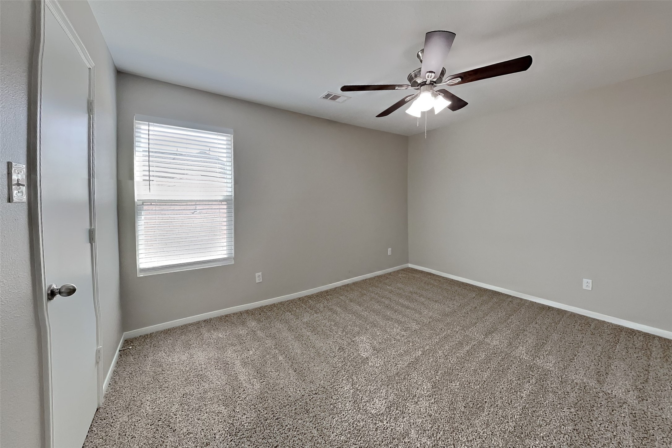 16802 Accolade Way Property Photo 13