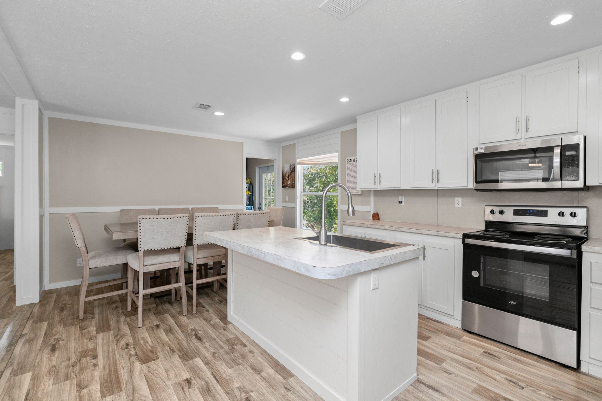 100 Tanglewood Lane Property Photo 17