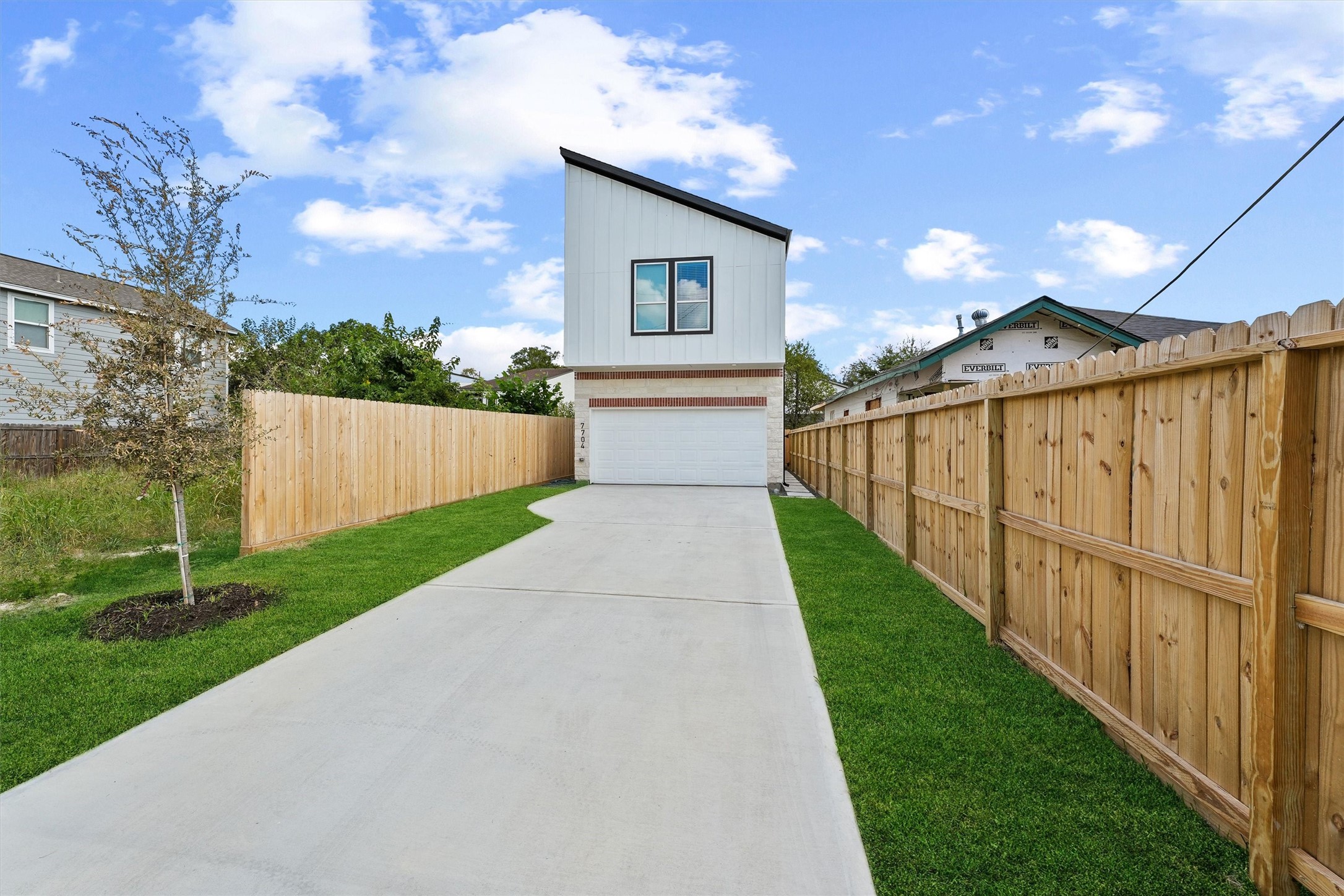 7704 Sealey Street Property Photo 20