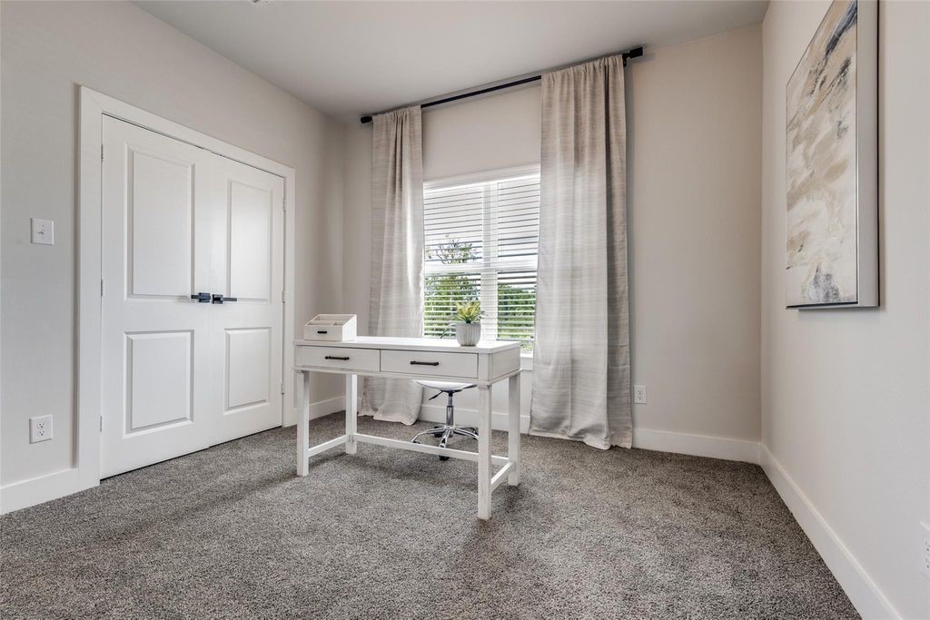 13131 Perennial Springs Drive Property Photo 14
