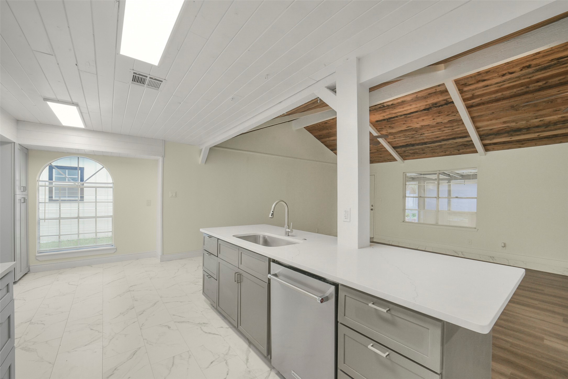 23122 Whispering Willow Drive Property Photo 4