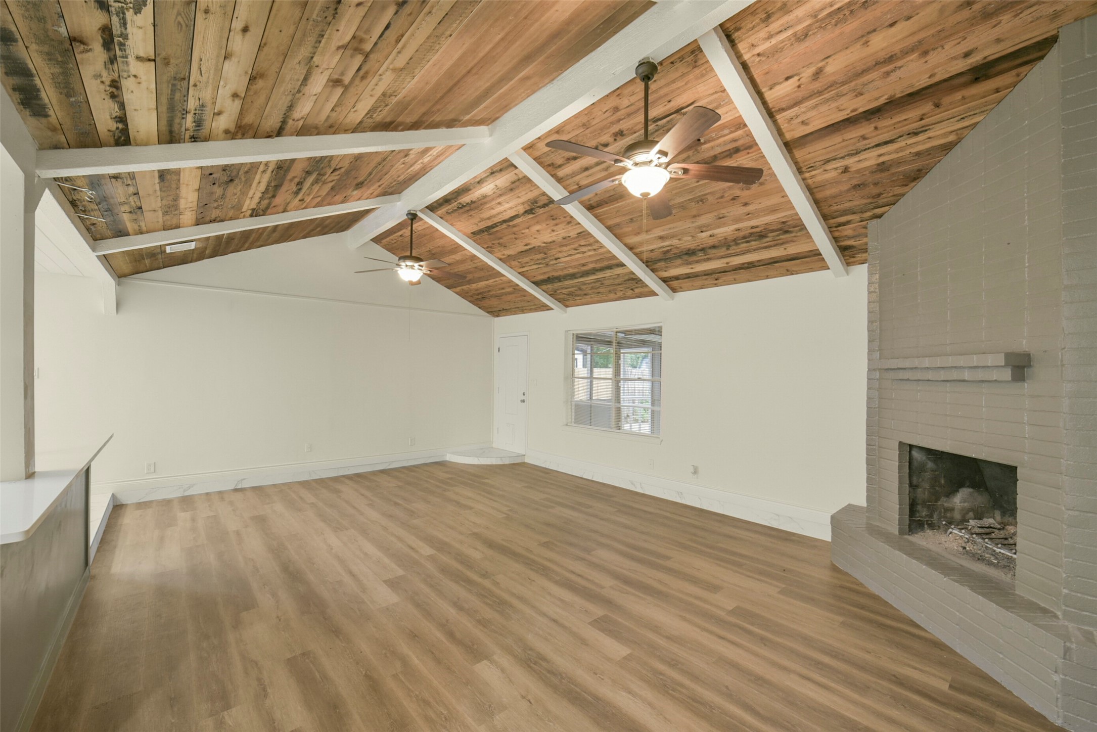 23122 Whispering Willow Drive Property Photo 10