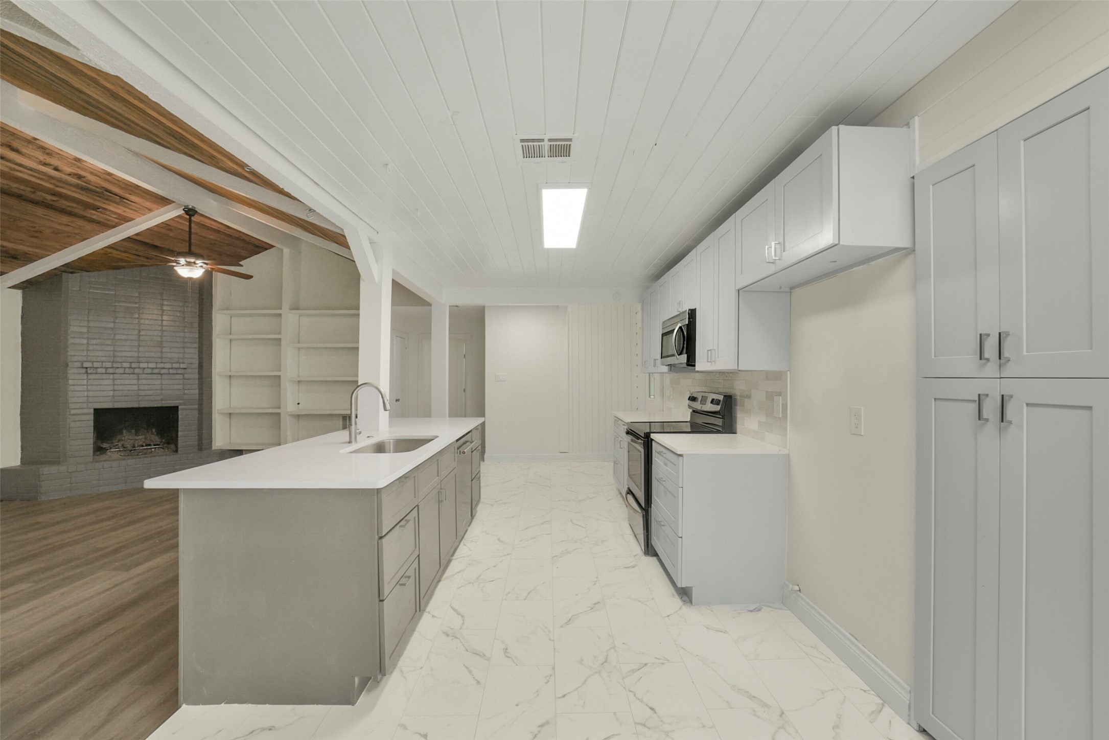 23122 Whispering Willow Drive Property Photo 15