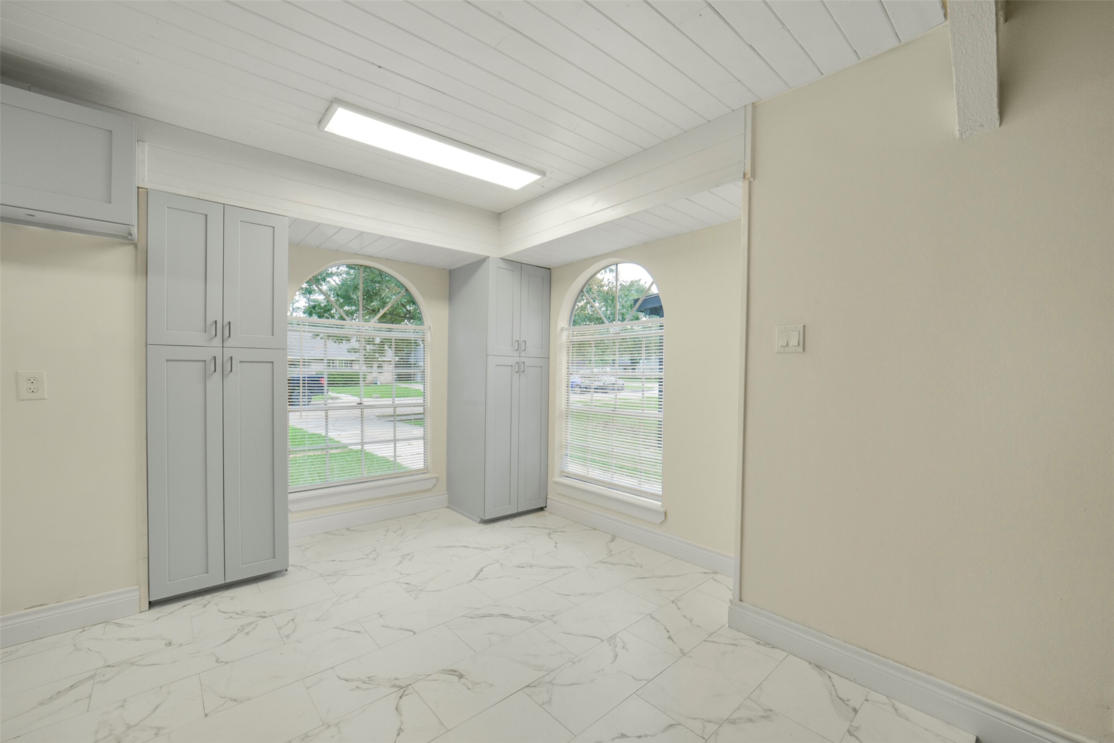 23122 Whispering Willow Drive Property Photo 17