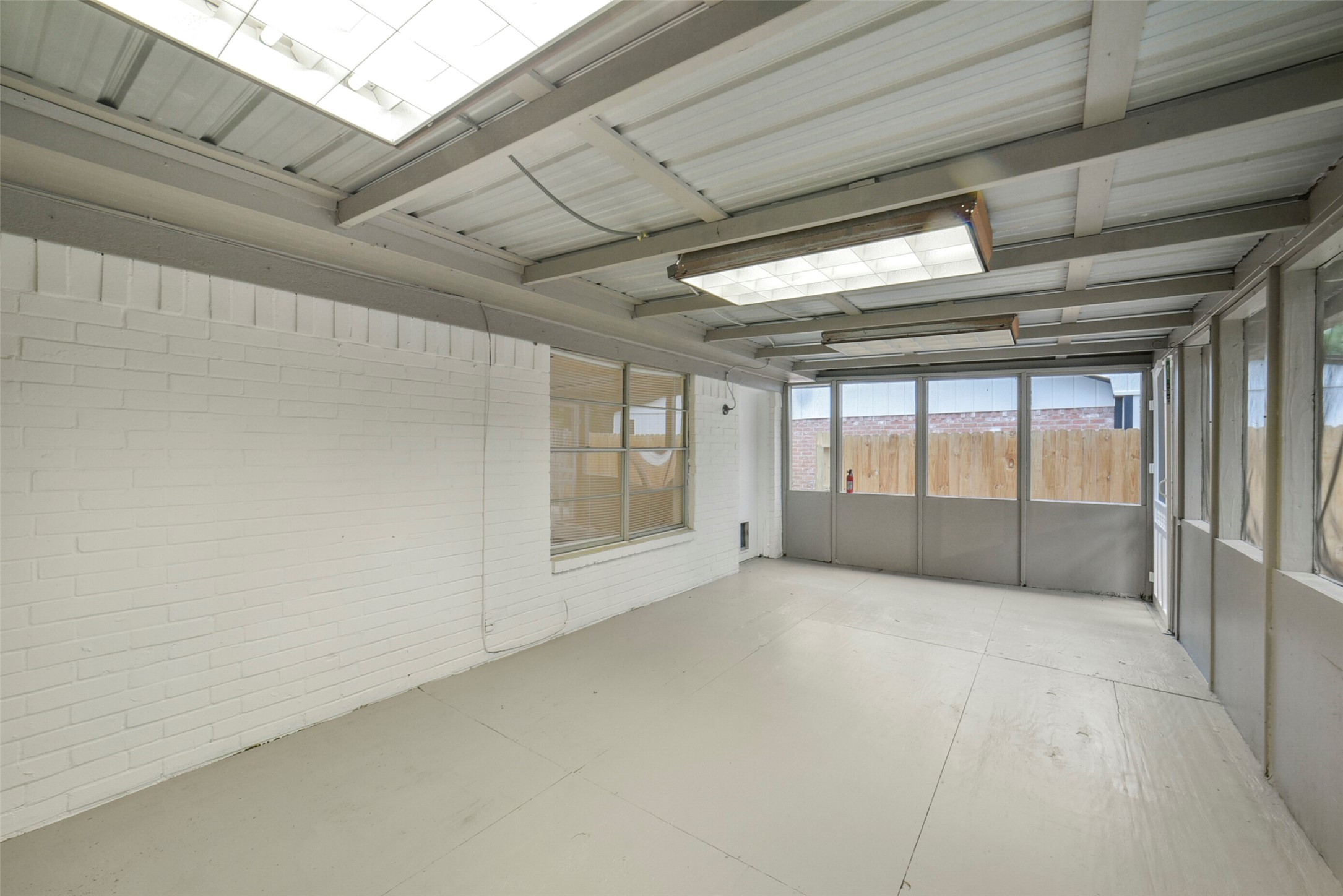 23122 Whispering Willow Drive Property Photo 18