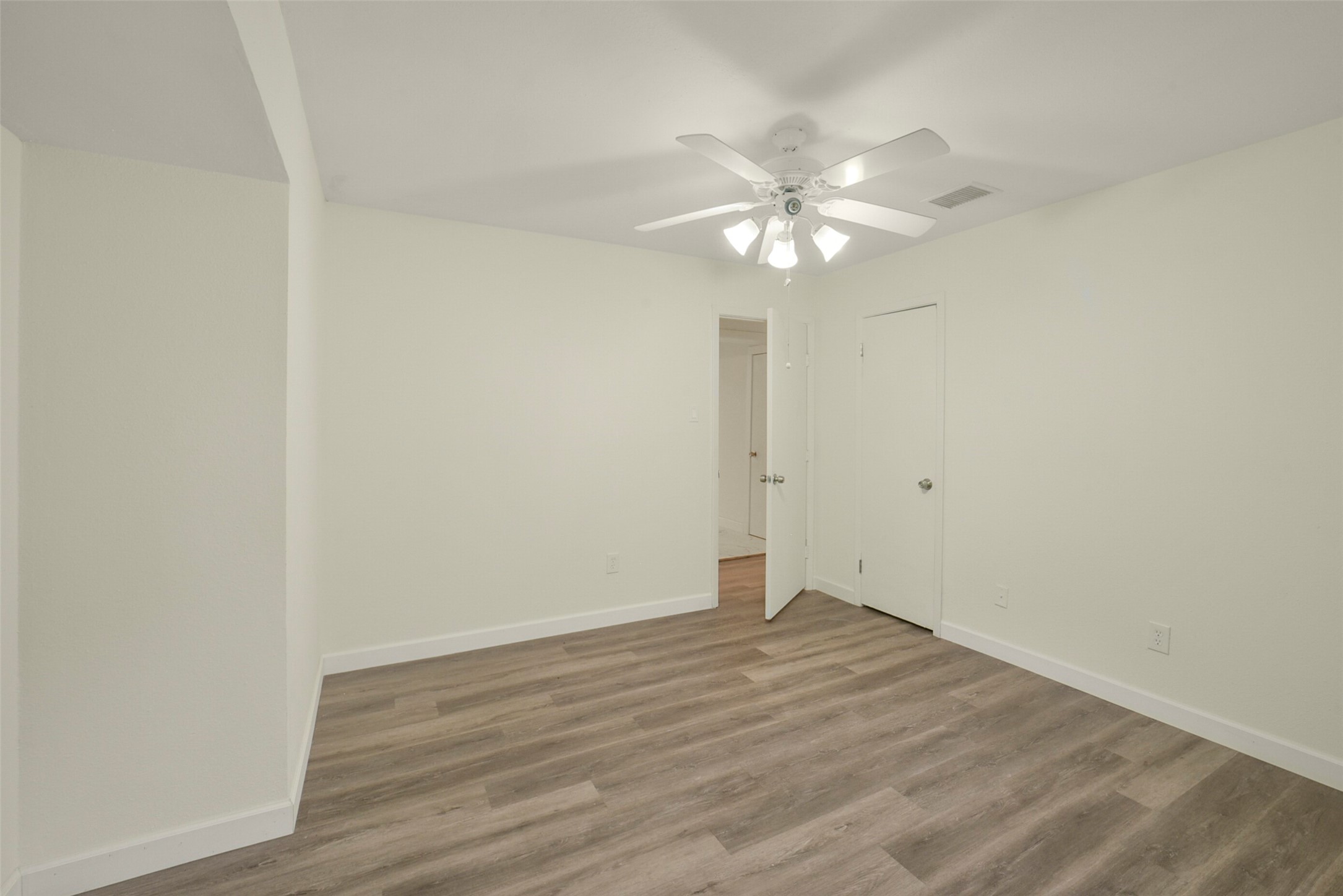 23122 Whispering Willow Drive Property Photo 22