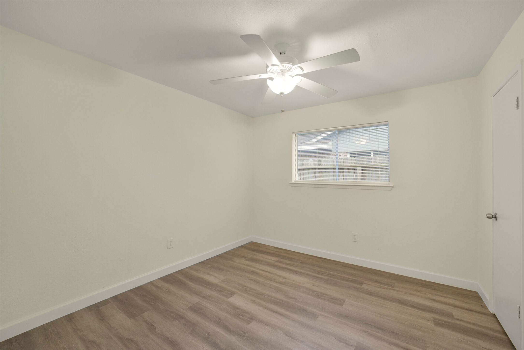 23122 Whispering Willow Drive Property Photo 27