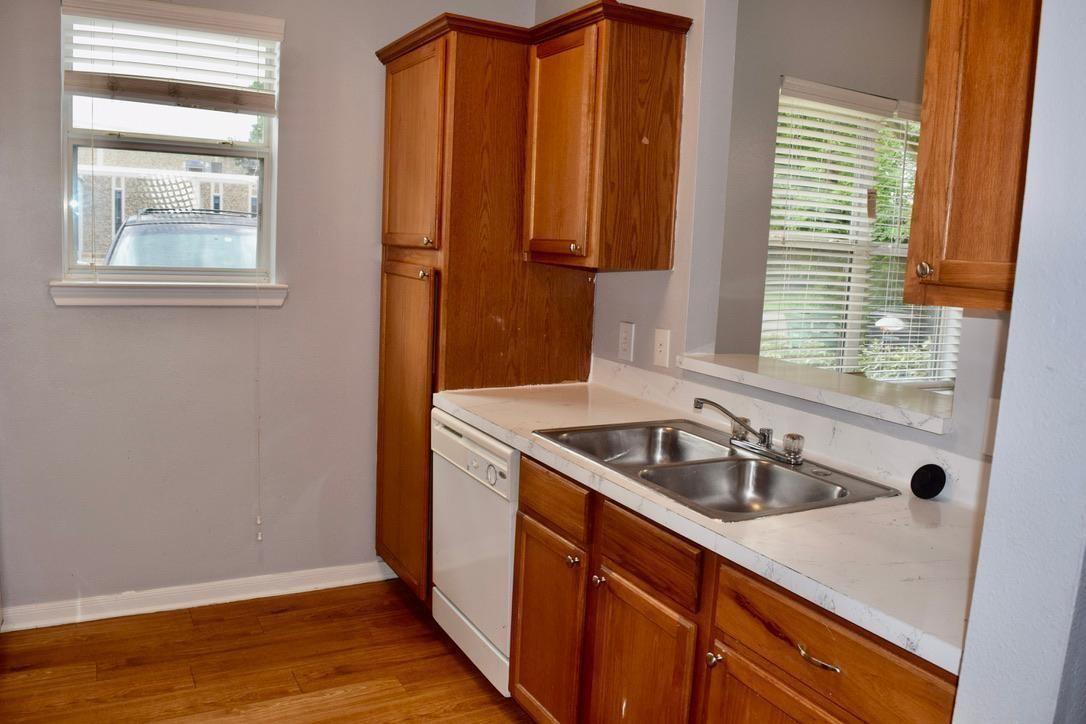 2302 Colorado Street Property Photo 8