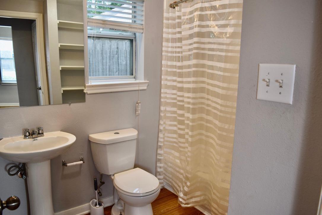 2302 Colorado Street Property Photo 10