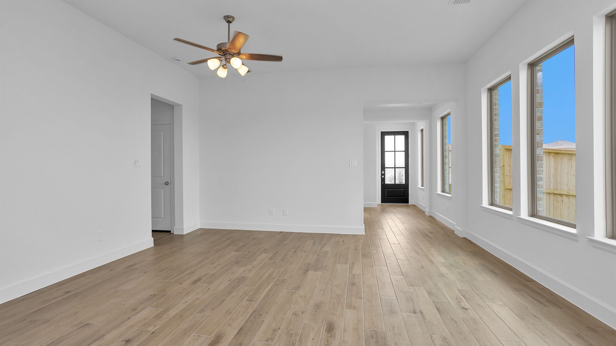 2802 Sunrise Field Lane Property Photo 4