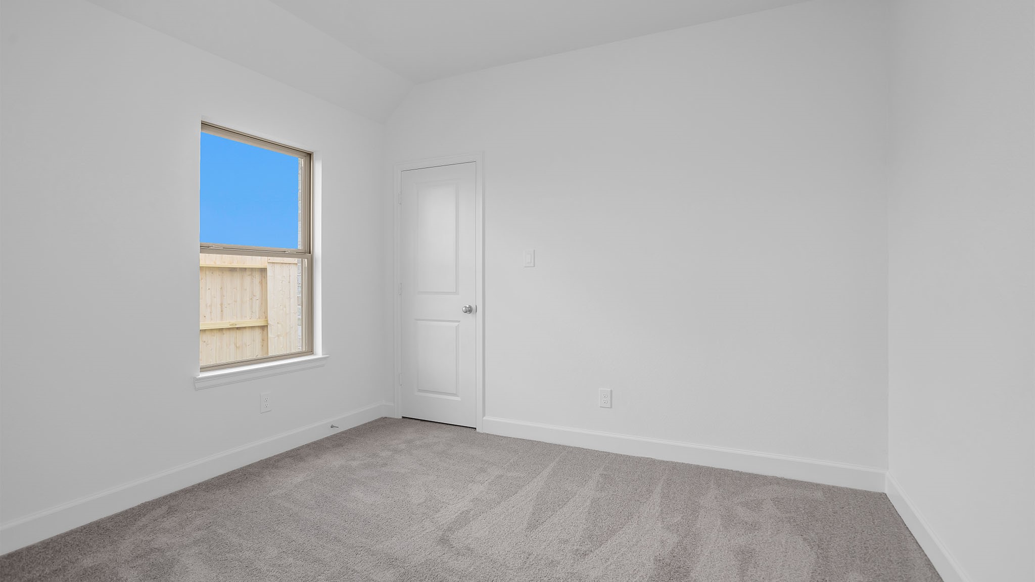 2802 Sunrise Field Lane Property Photo 11