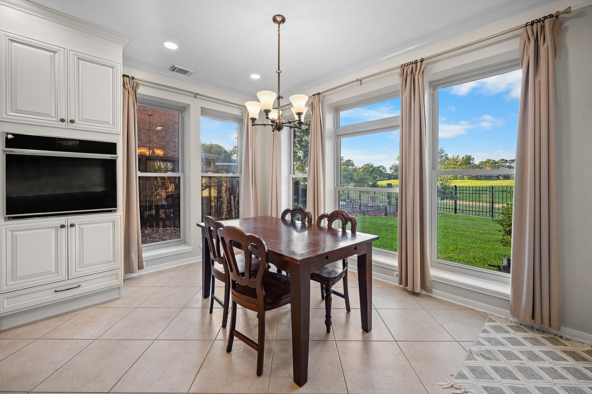 4118 Pebble Beach Drive Property Photo 8