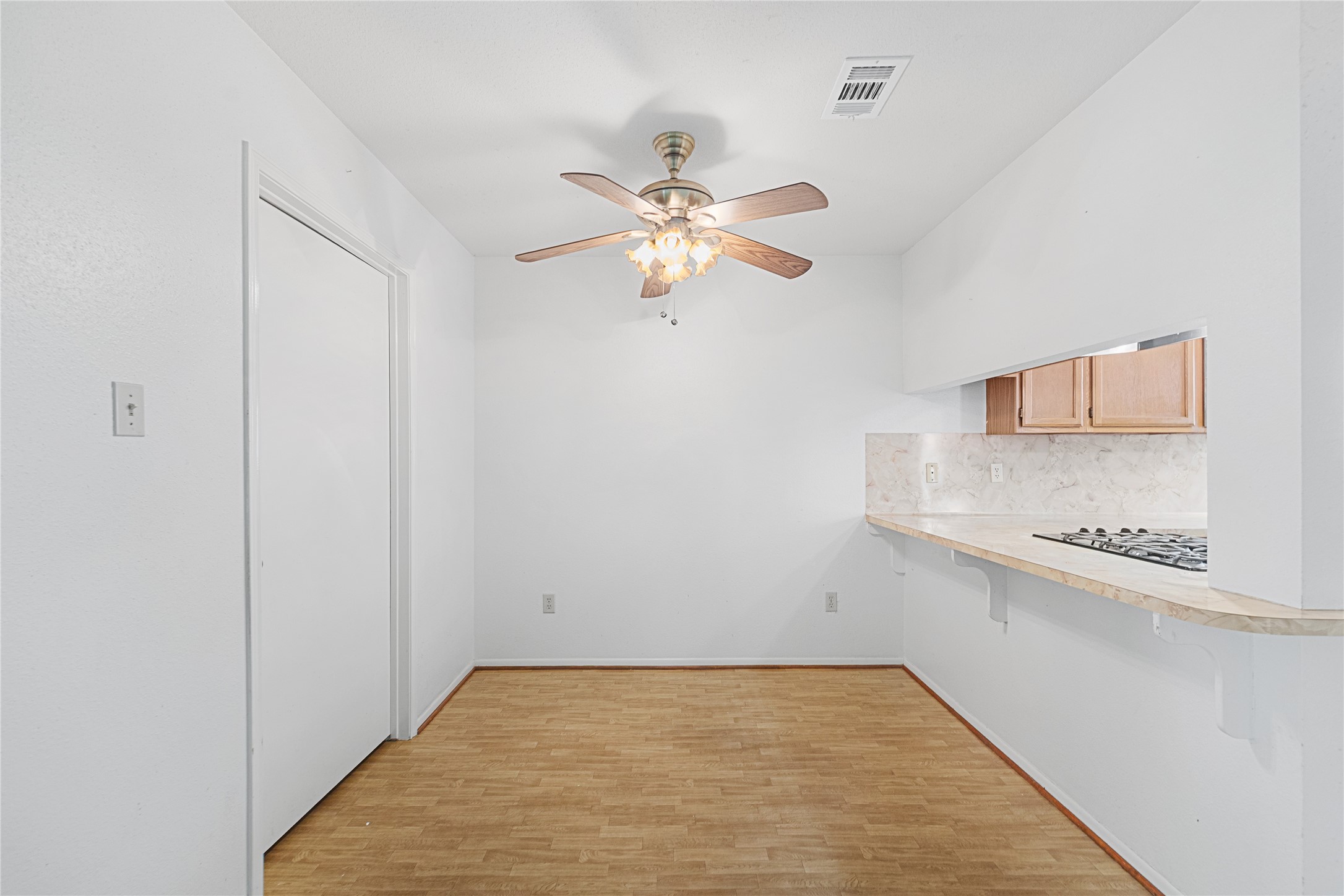 14256 Shadow Bay Drive Property Photo 6