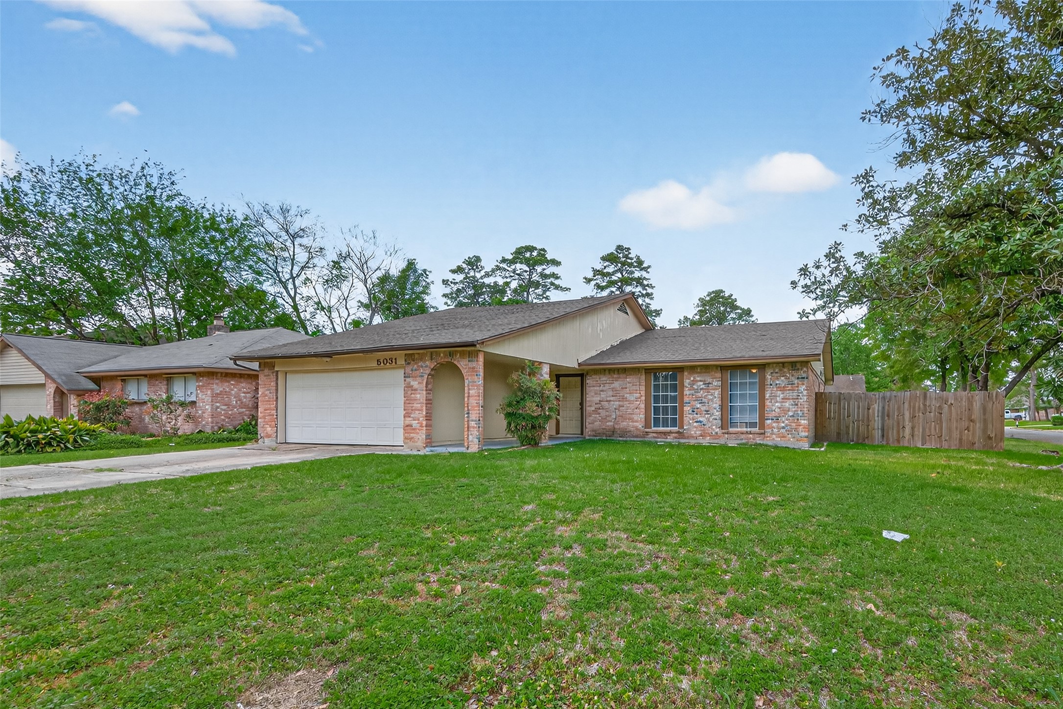 5031 Glendower Drive Property Photo 5