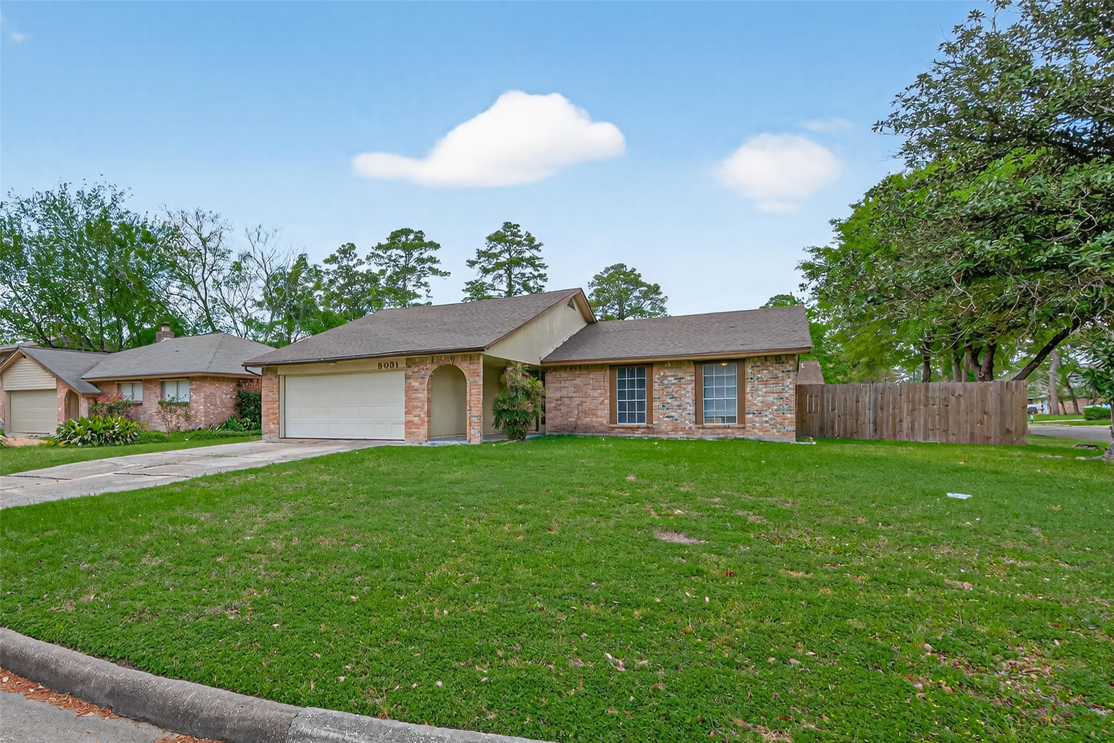 5031 Glendower Drive Property Photo 7