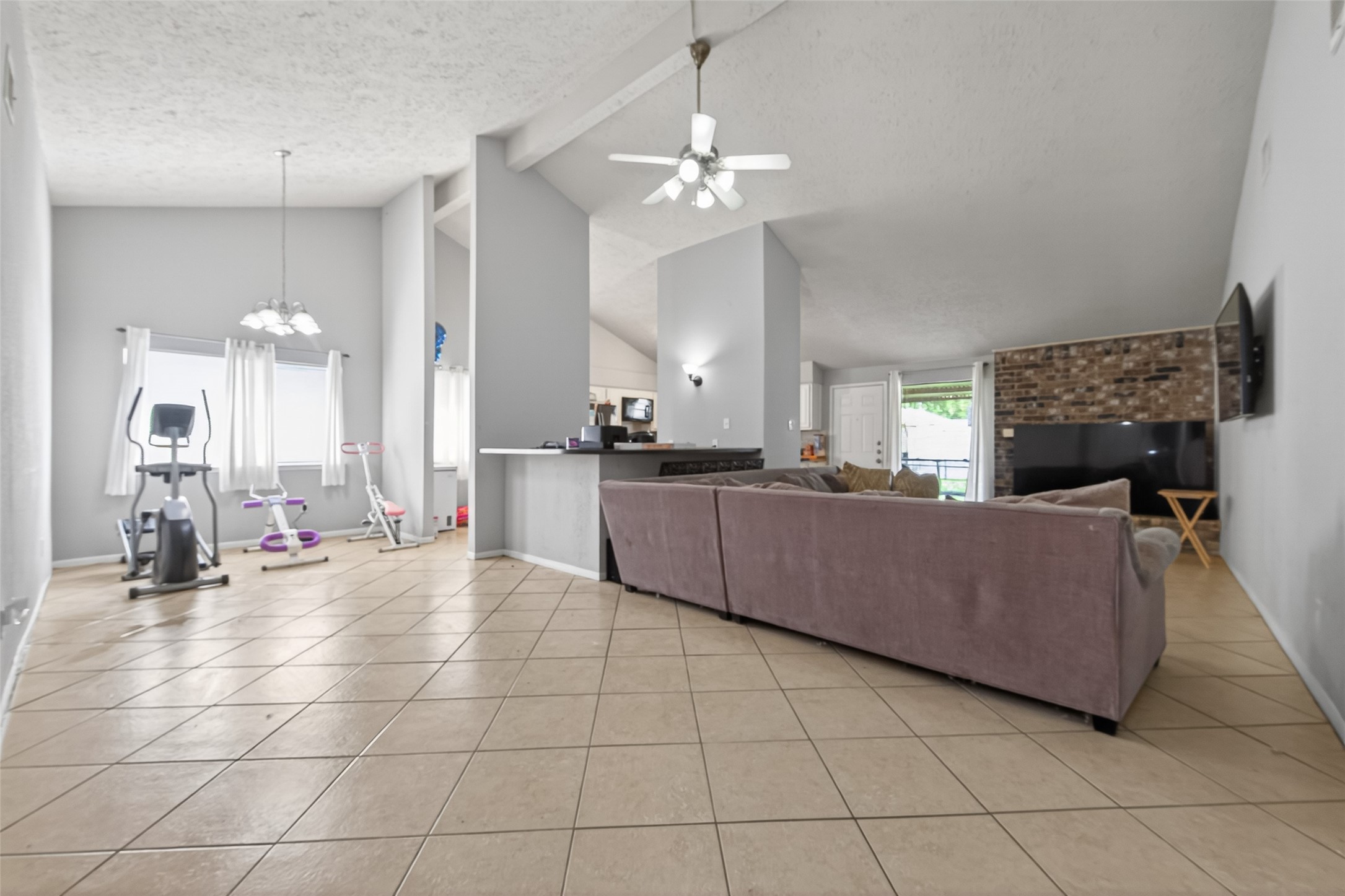 5031 Glendower Drive Property Photo 11