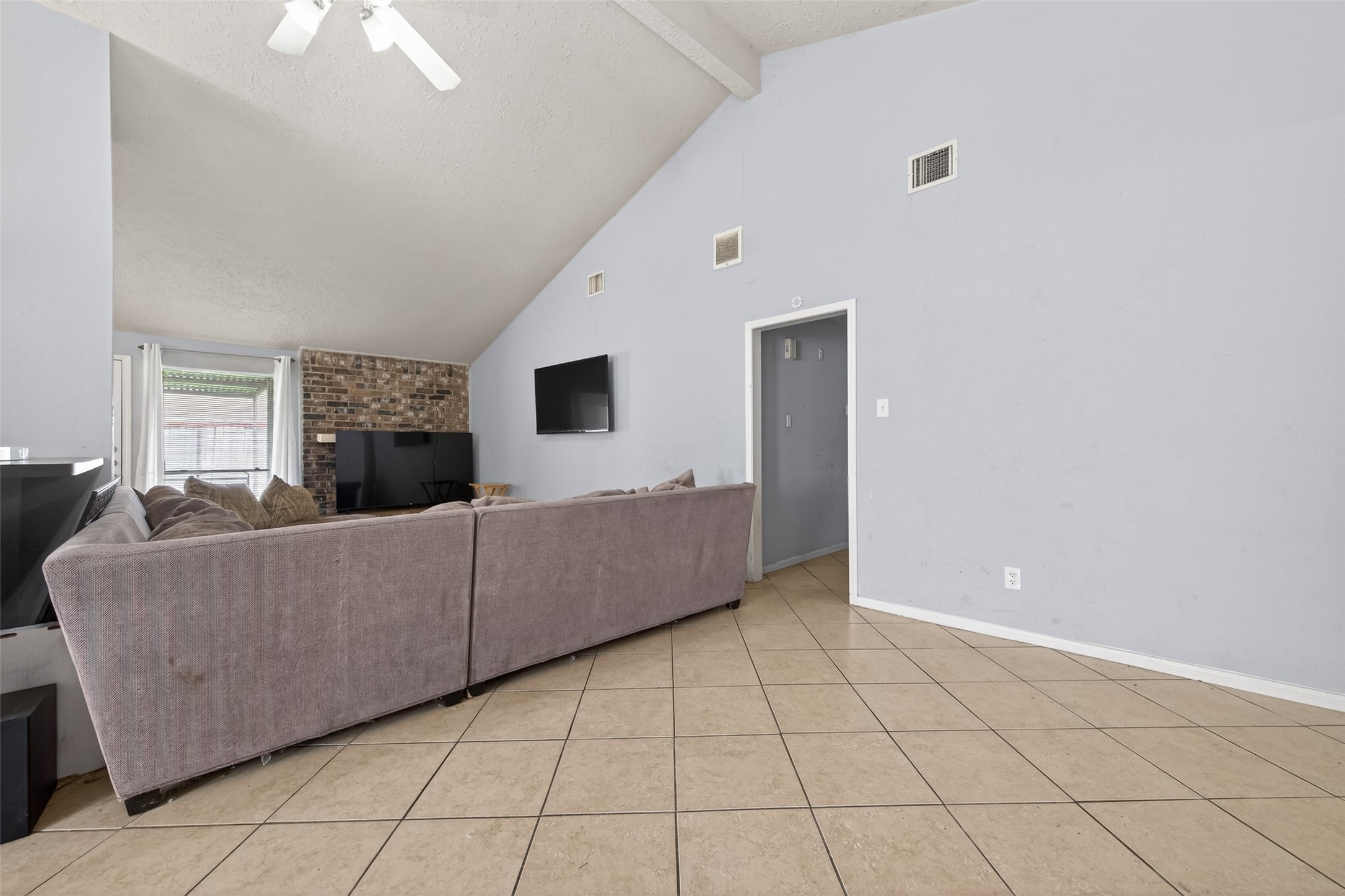5031 Glendower Drive Property Photo 13