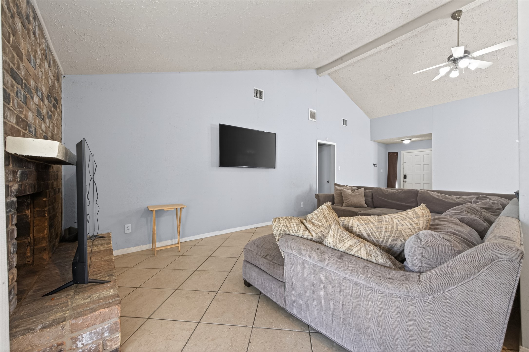 5031 Glendower Drive Property Photo 15