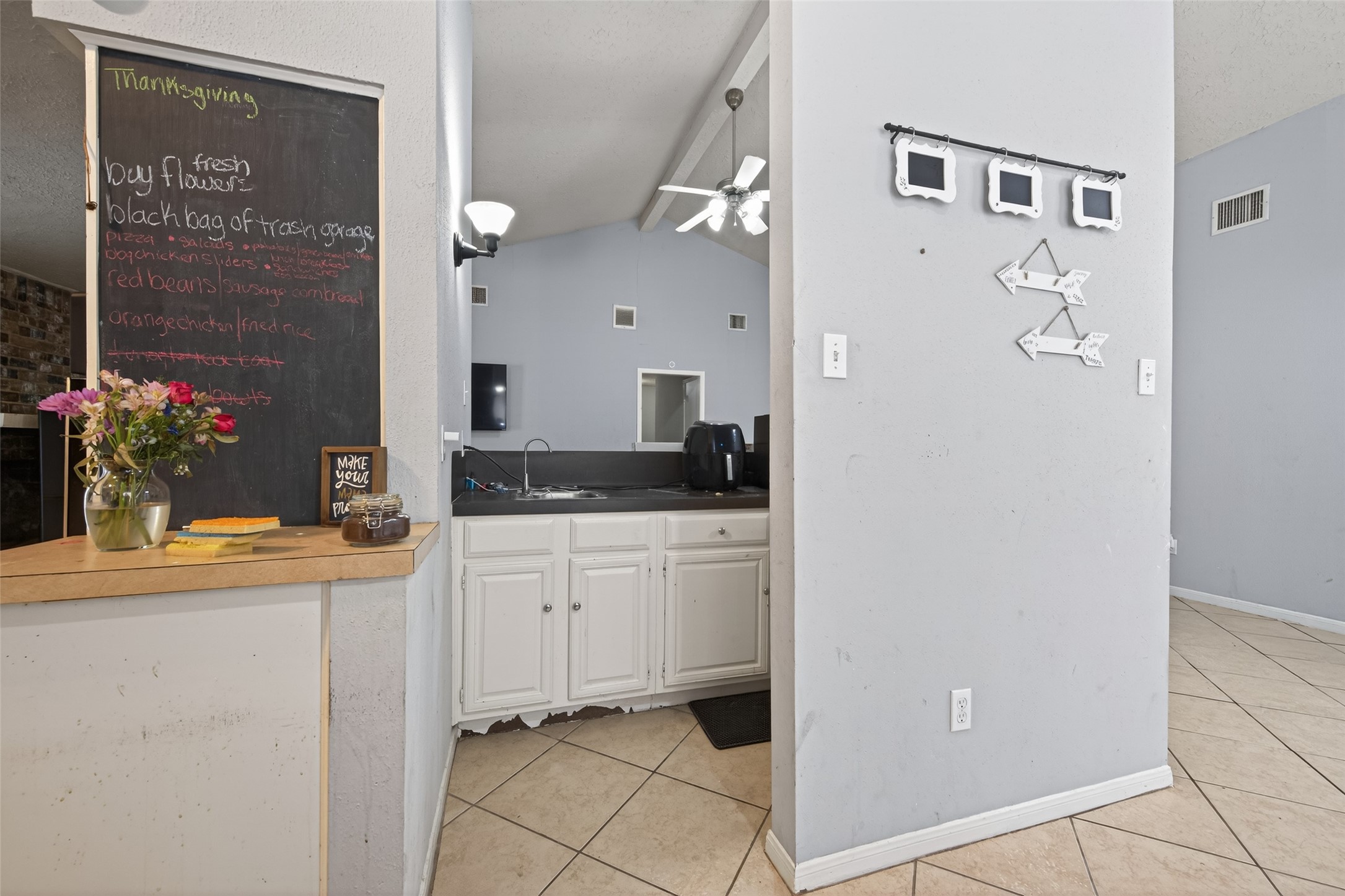 5031 Glendower Drive Property Photo 18
