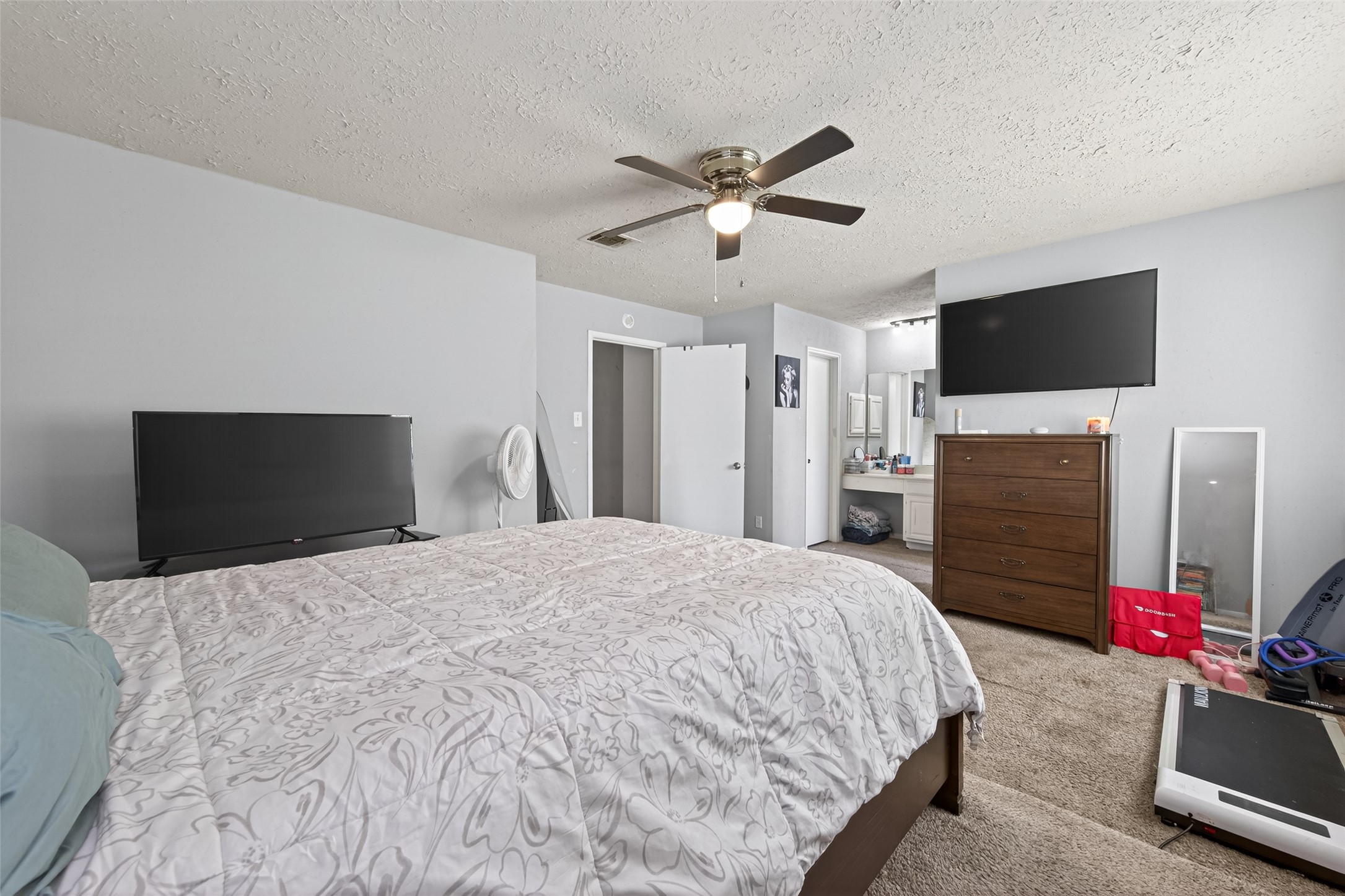 5031 Glendower Drive Property Photo 29